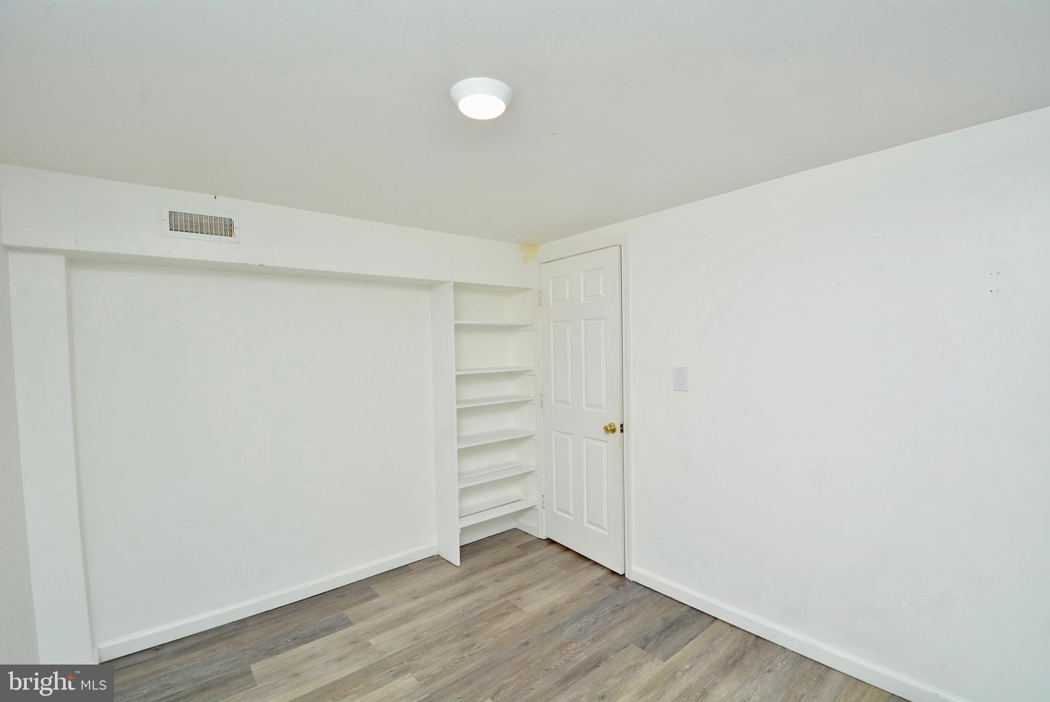 FOREST HEIGHTS - Residential Lease