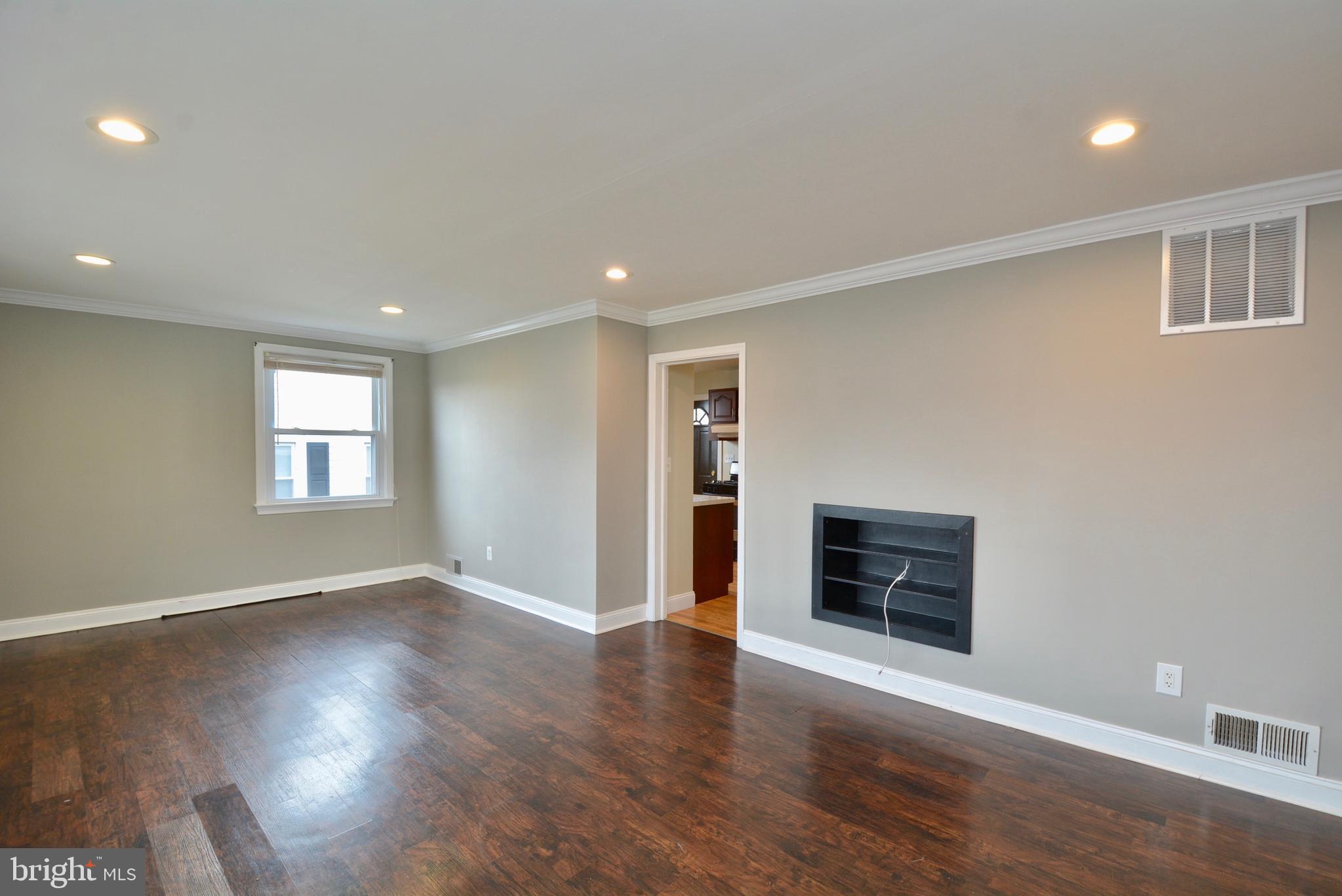 FOREST HEIGHTS - Residential Lease