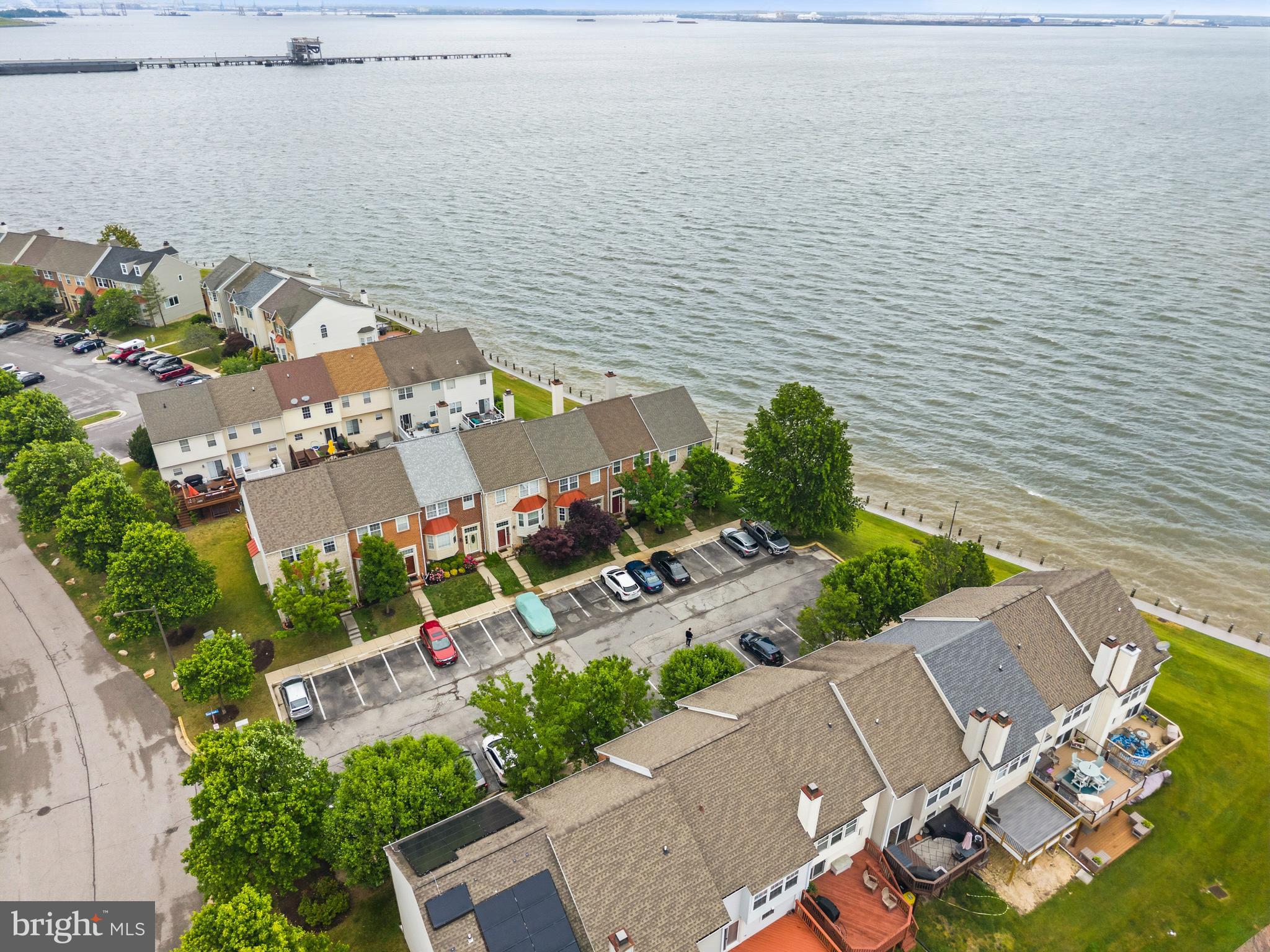 STONEY BEACH - Residential