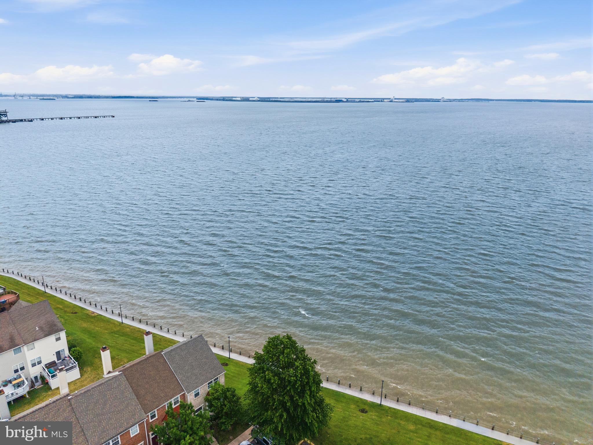 STONEY BEACH - Residential