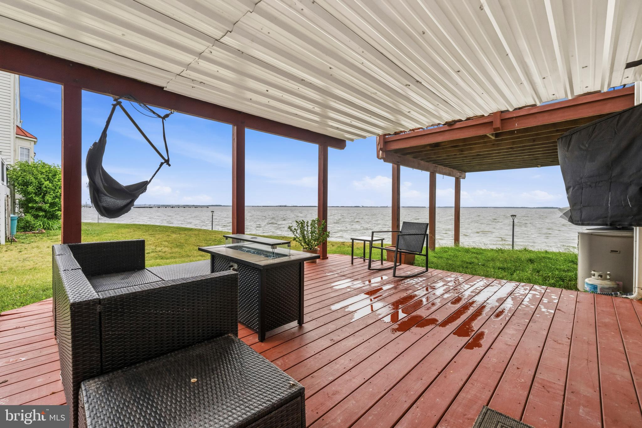 STONEY BEACH - Residential