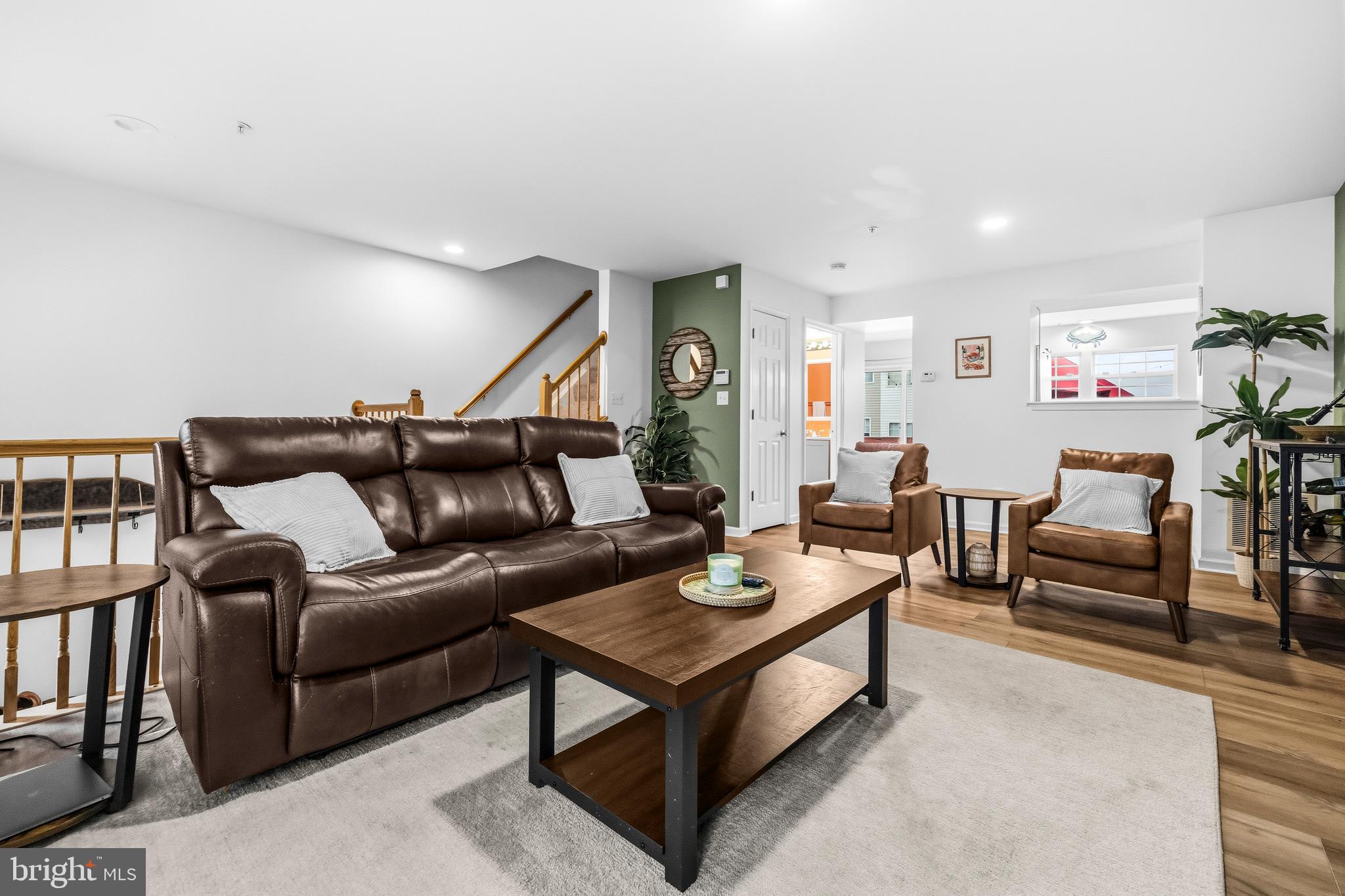 STONEY BEACH - Residential