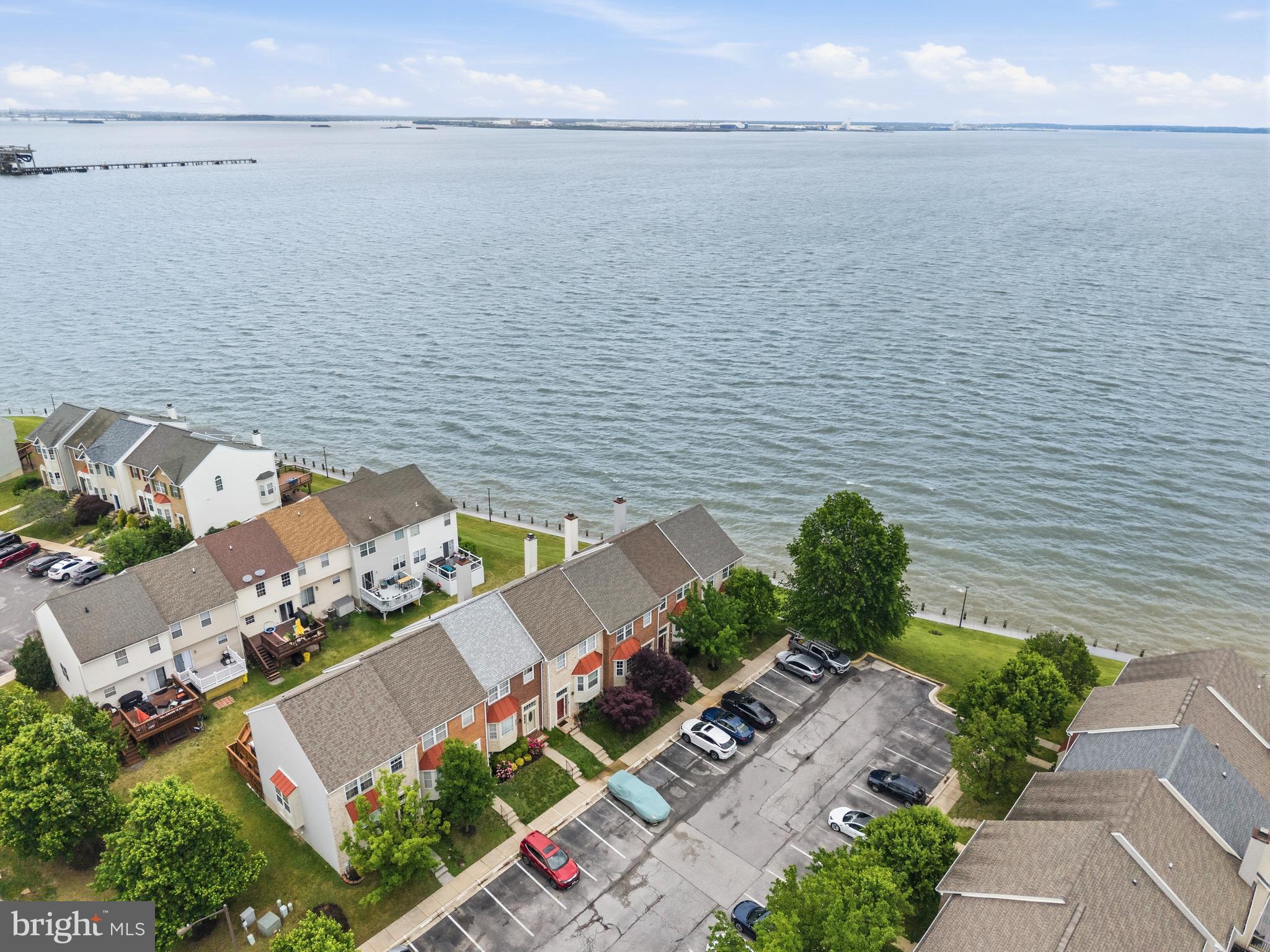 STONEY BEACH - Residential