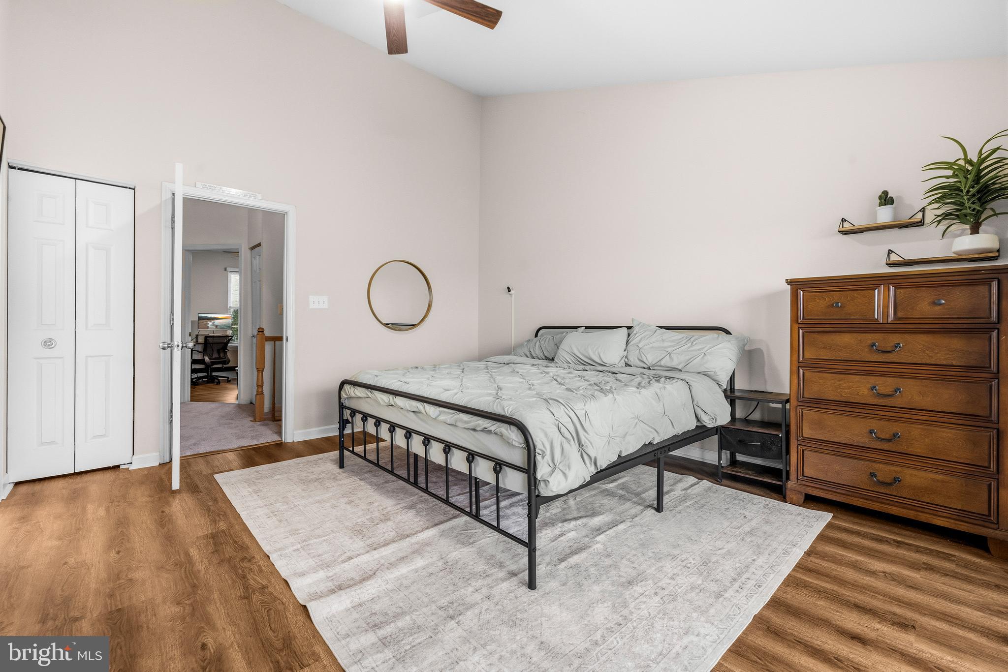STONEY BEACH - Residential