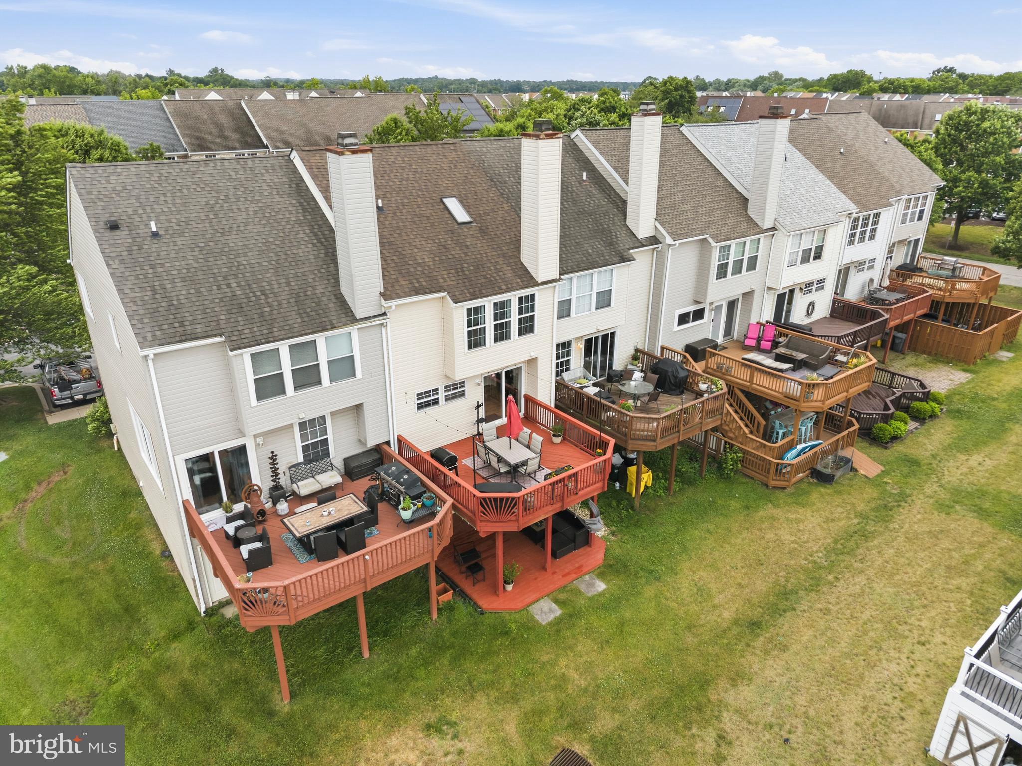 STONEY BEACH - Residential