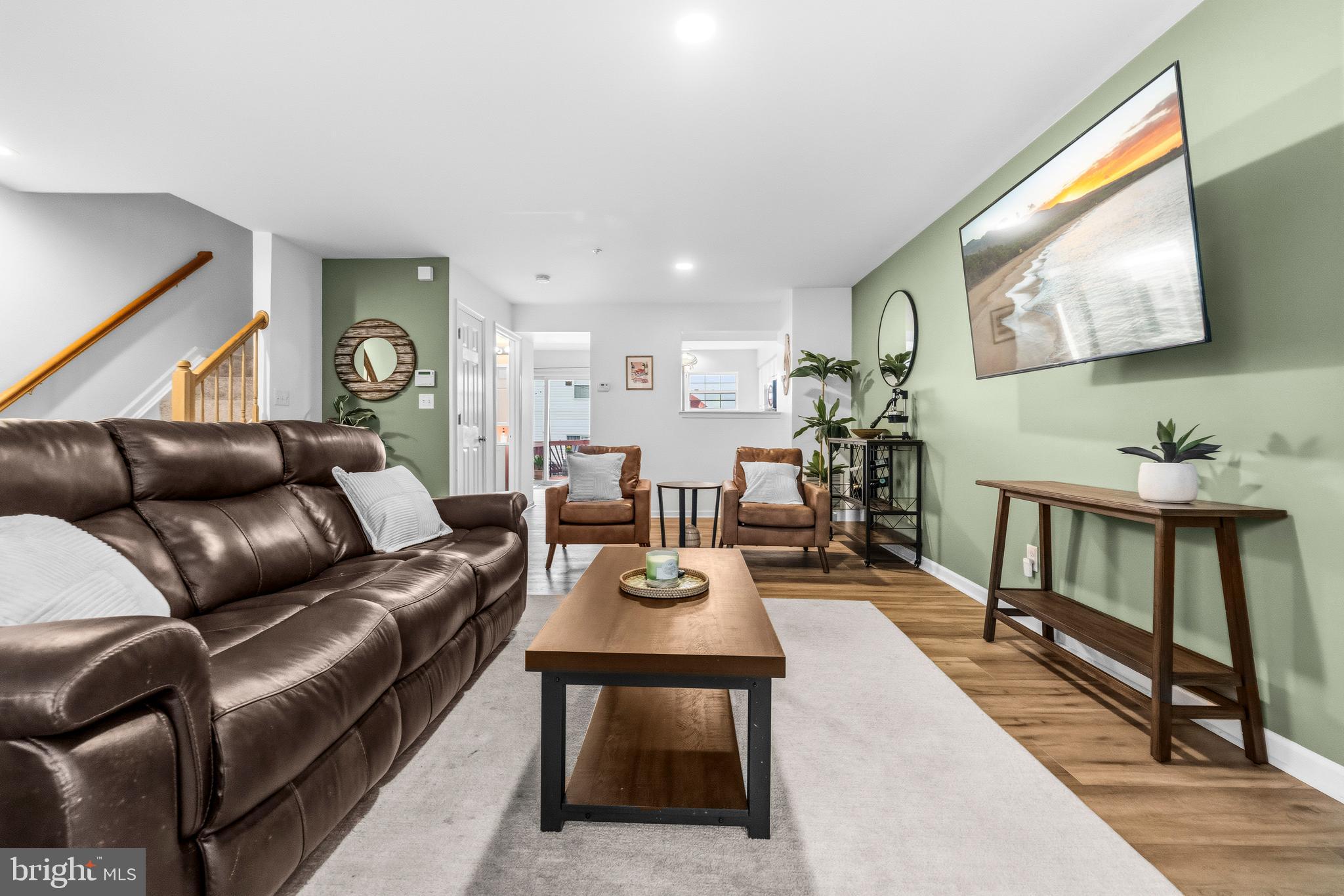 STONEY BEACH - Residential
