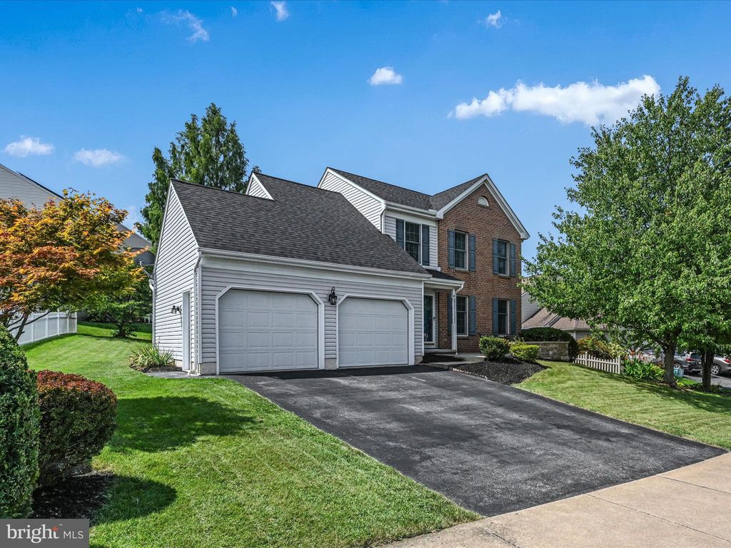 Photo of 114 Misty Lane, EPHRATA, PA 17522 (MLS # PALA2056050)