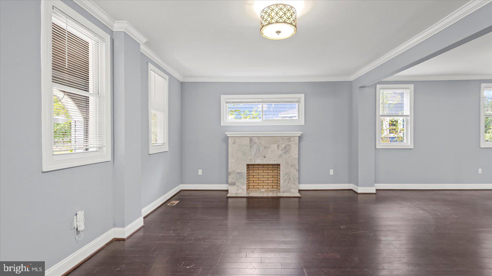 HOWARD PARK - Residential