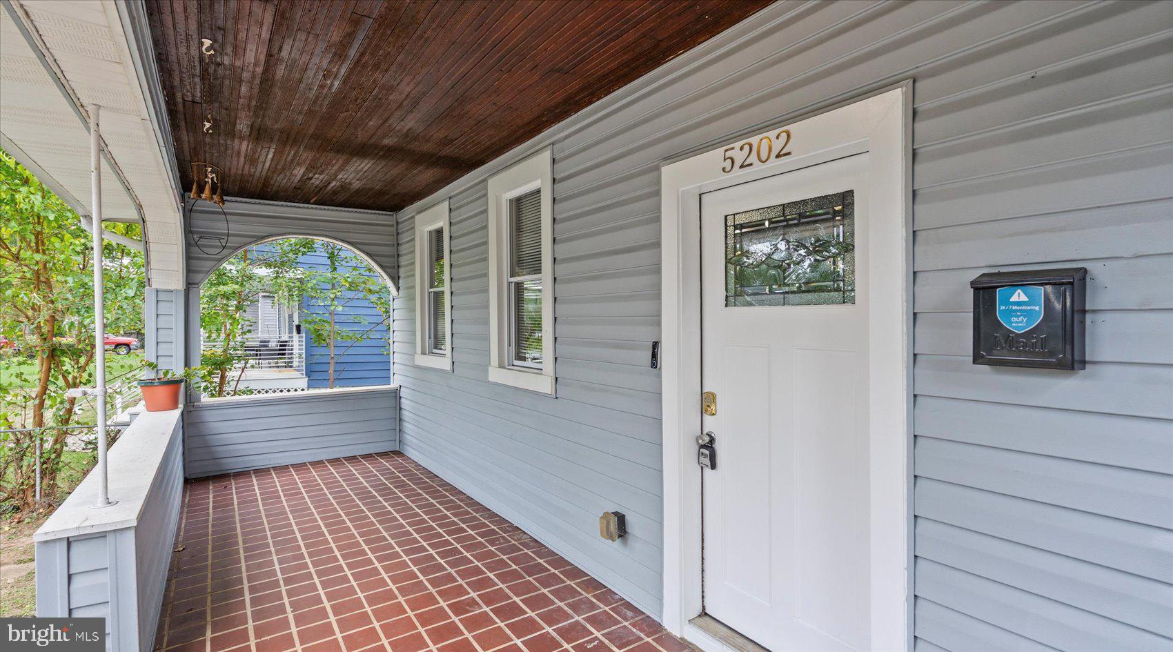HOWARD PARK - Residential