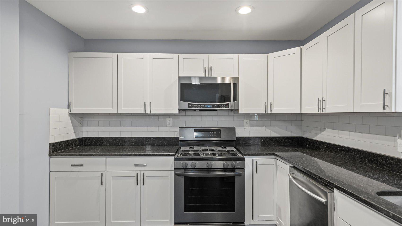 HOWARD PARK - Residential