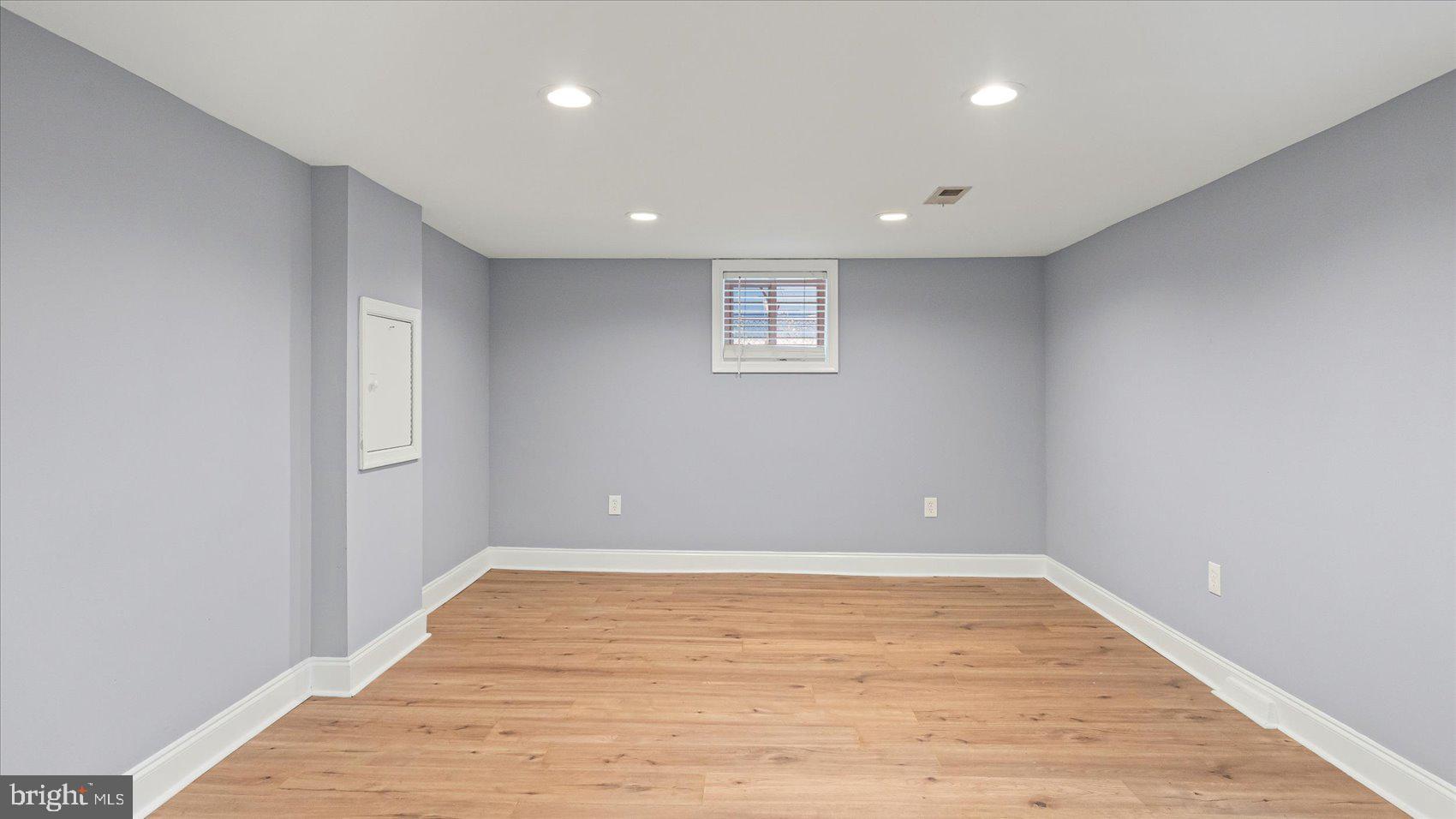 HOWARD PARK - Residential
