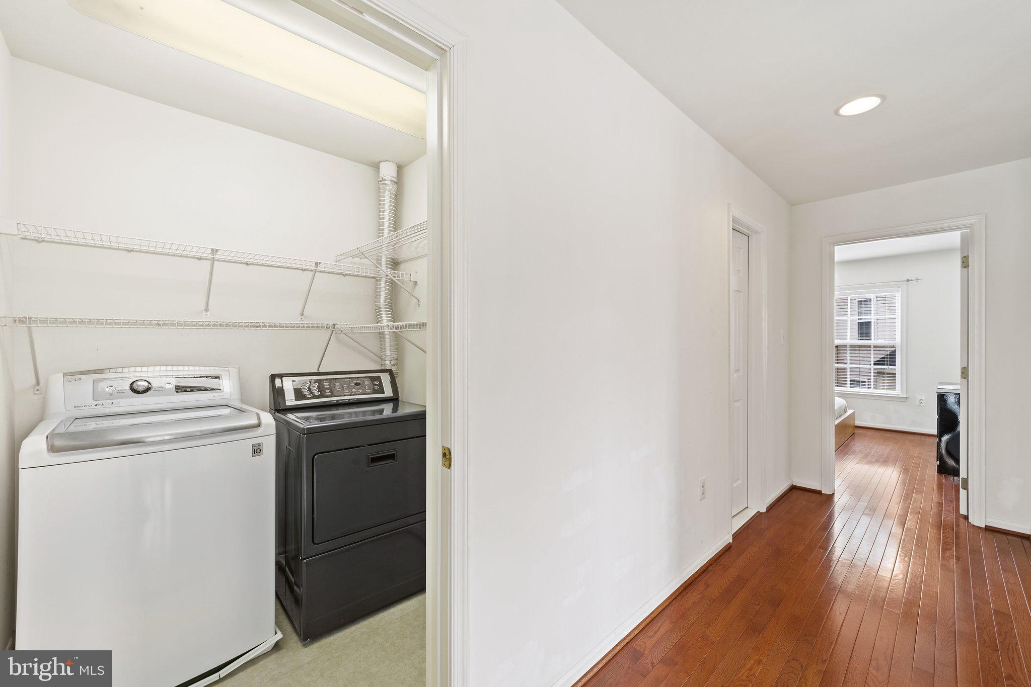 LOCHEWOOD - Residential