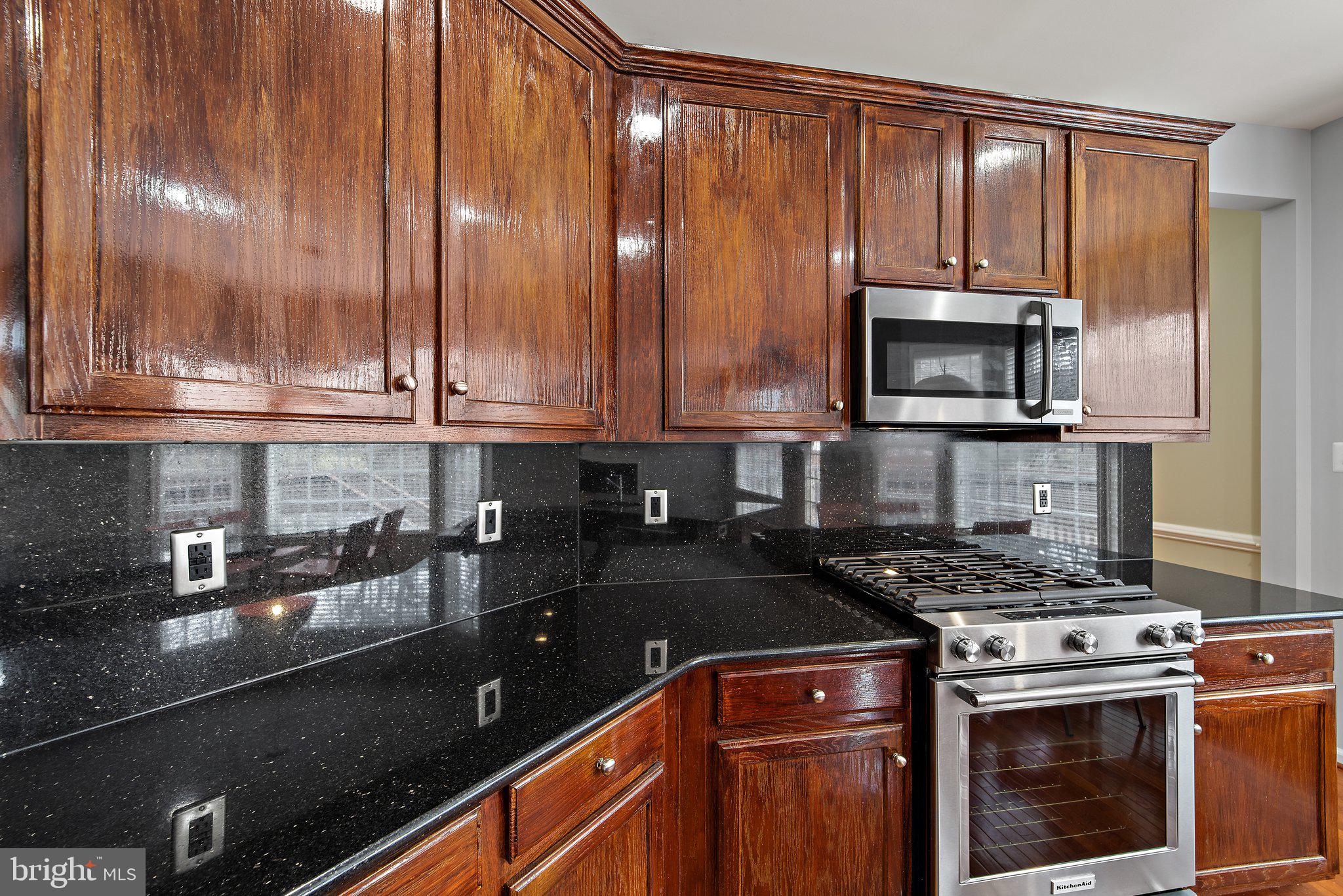 LOCHEWOOD - Residential