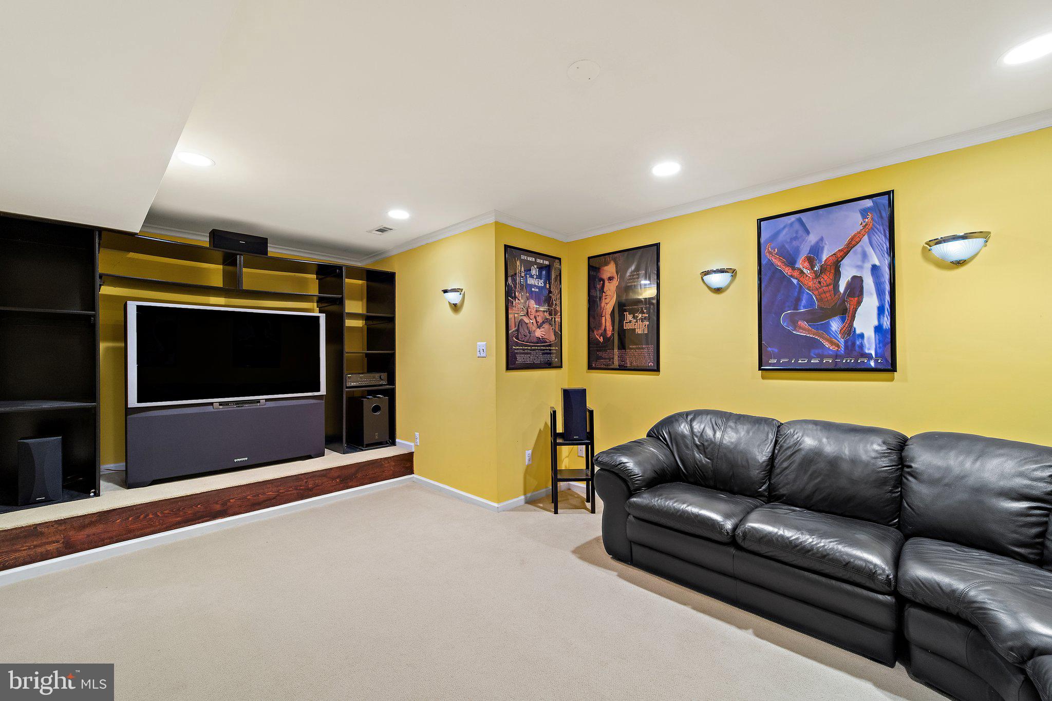 LOCHEWOOD - Residential