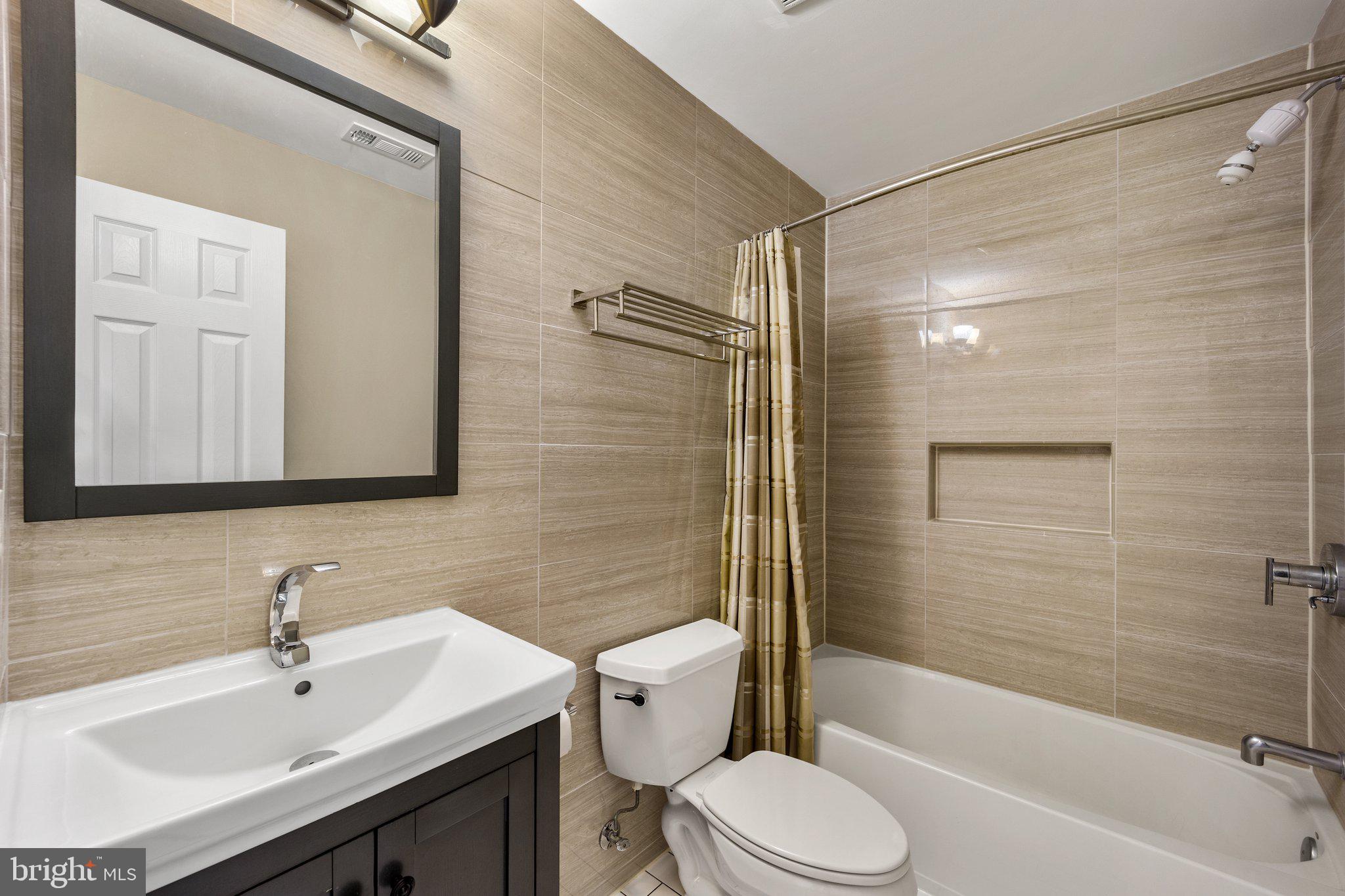 LOCHEWOOD - Residential