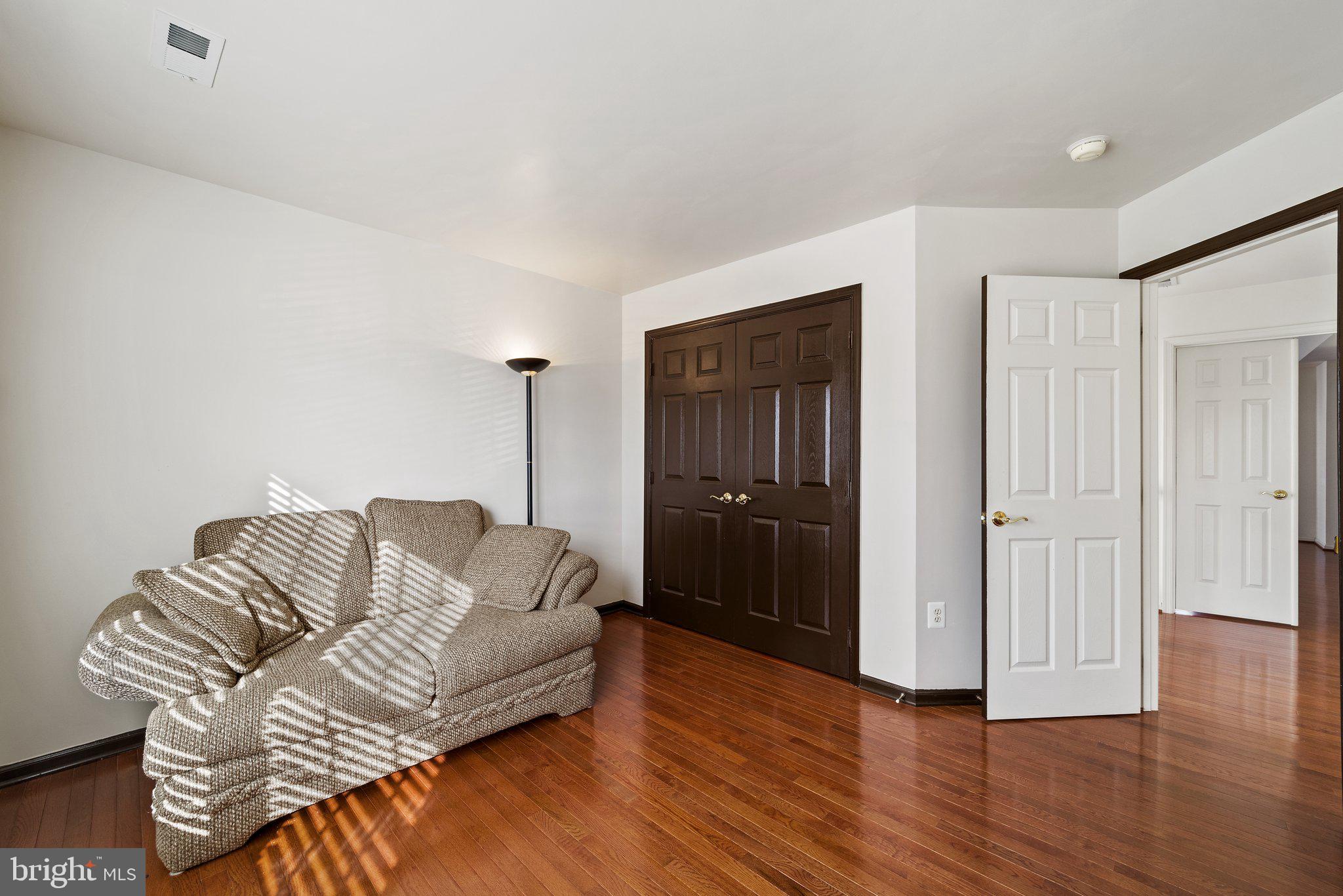 LOCHEWOOD - Residential