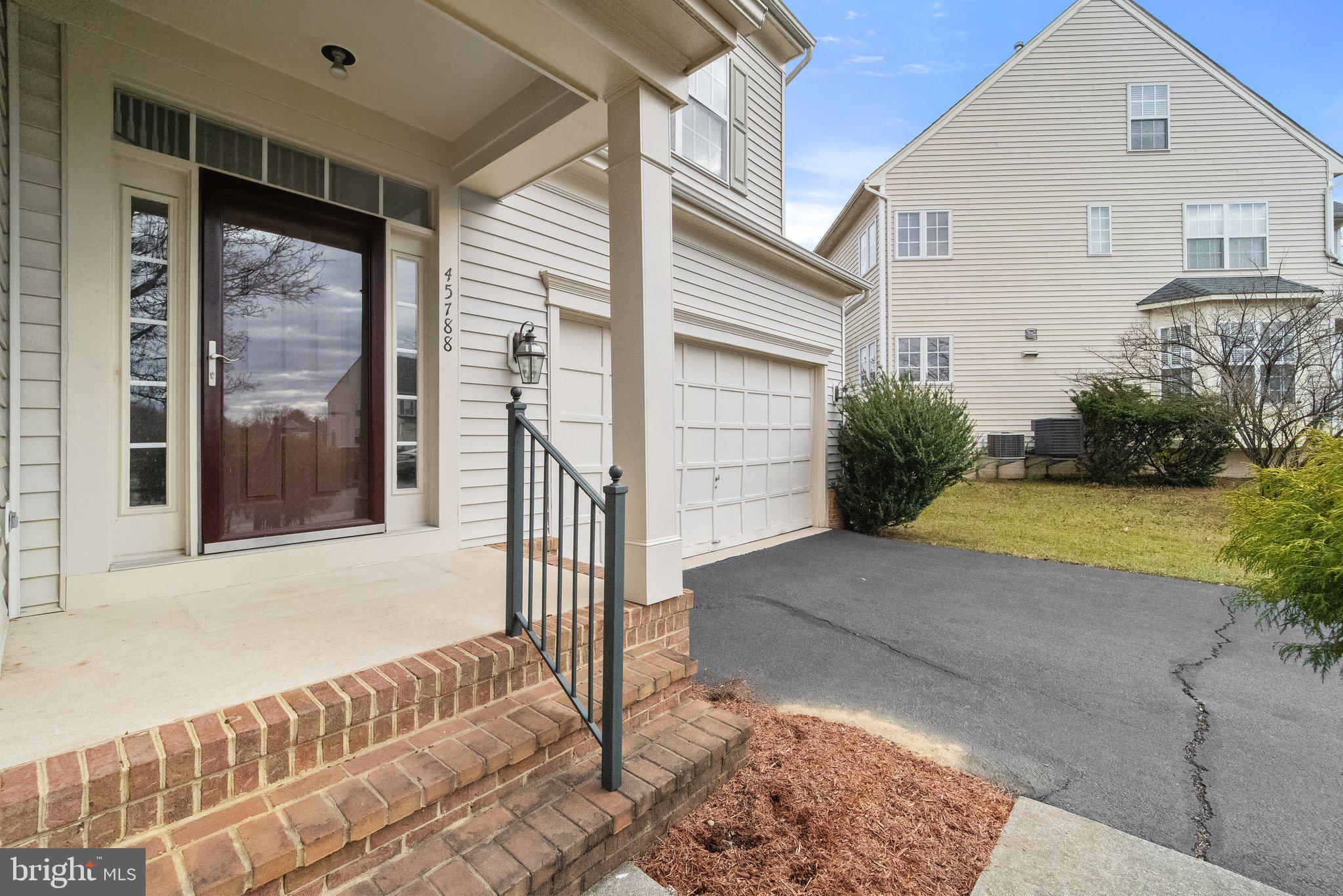 LOCHEWOOD - Residential