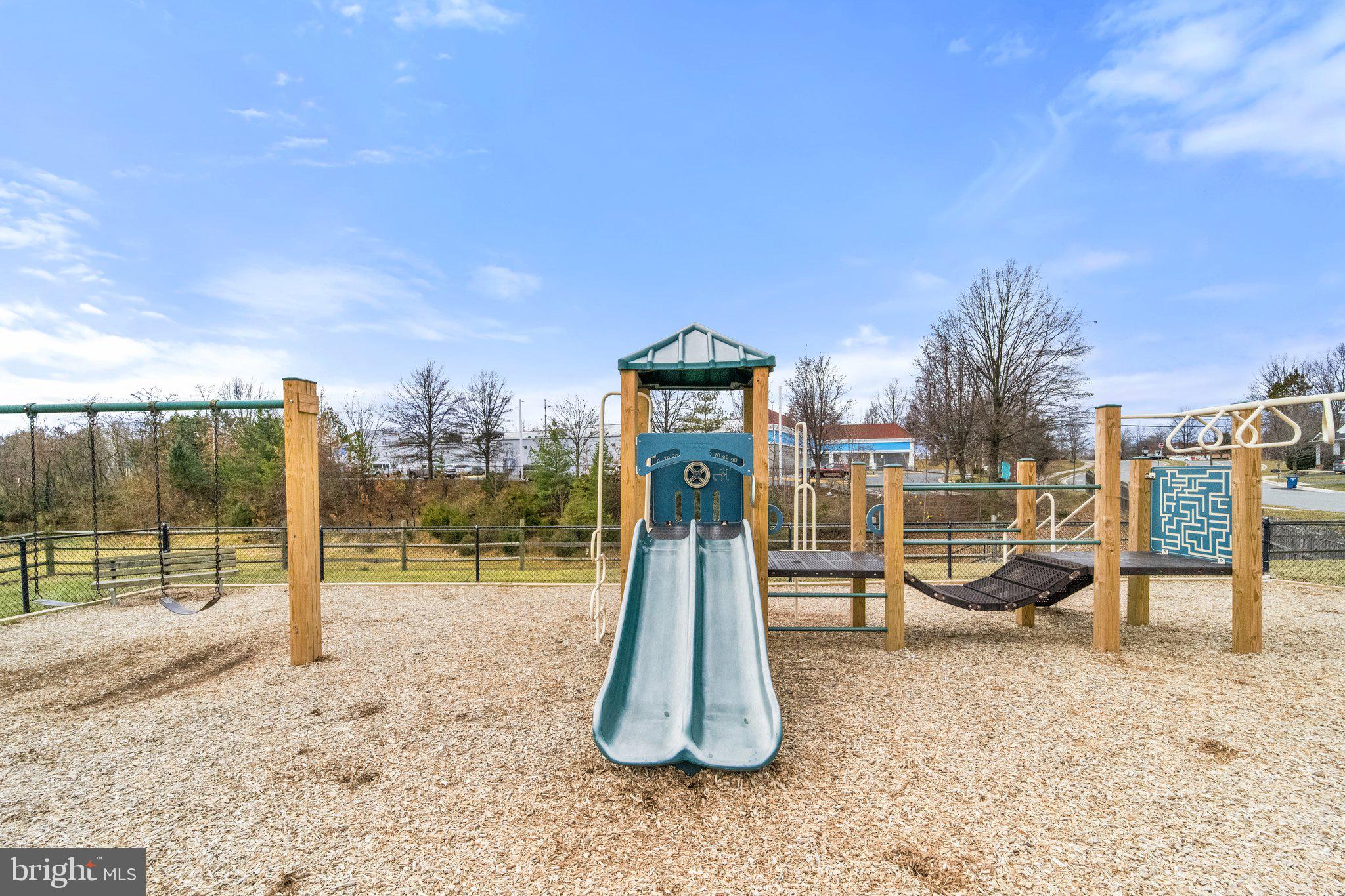 LOCHEWOOD - Residential