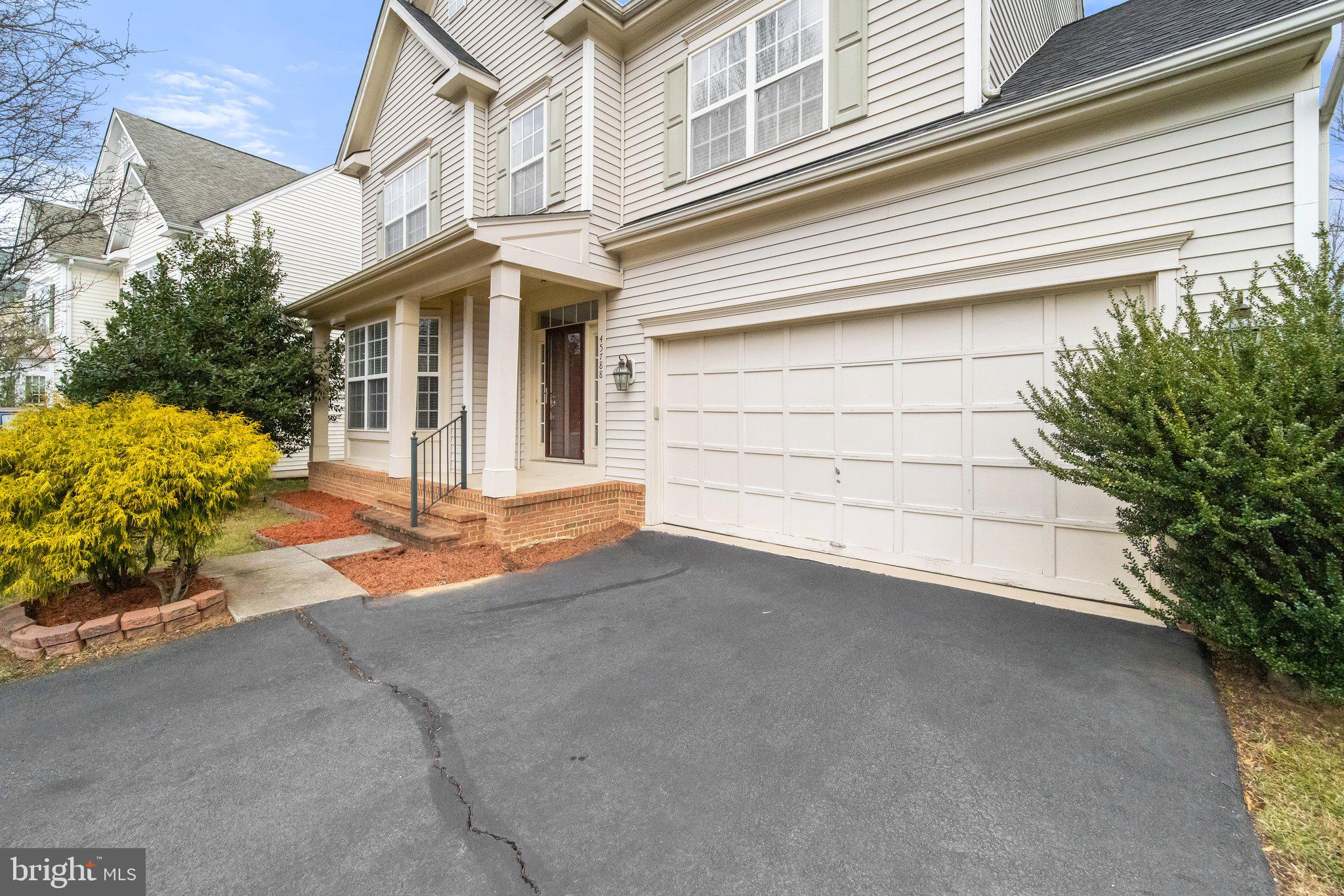 LOCHEWOOD - Residential