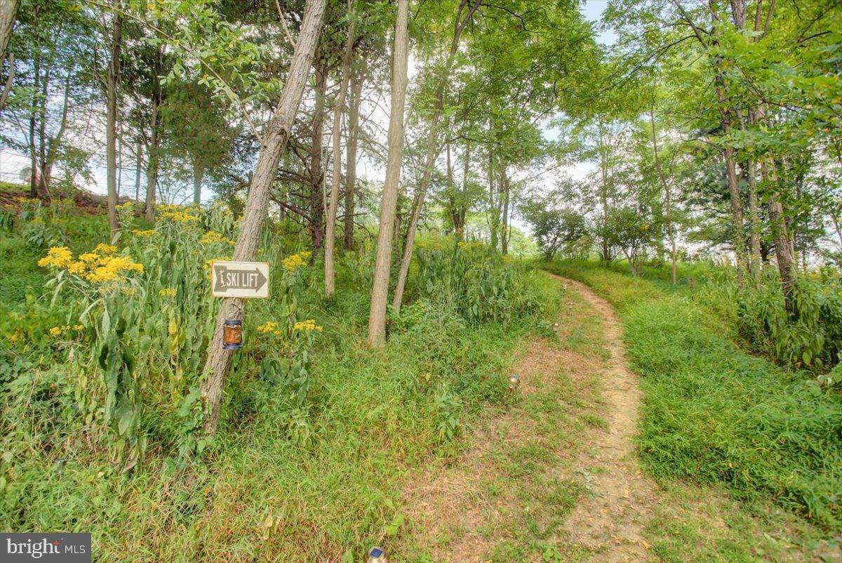 13845 TRAILSIDE LANE