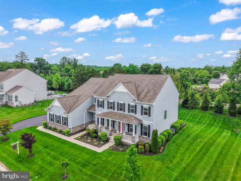 Homes For Sale - 11865 Boscobel Court<br/> HERNDON, VA 20170