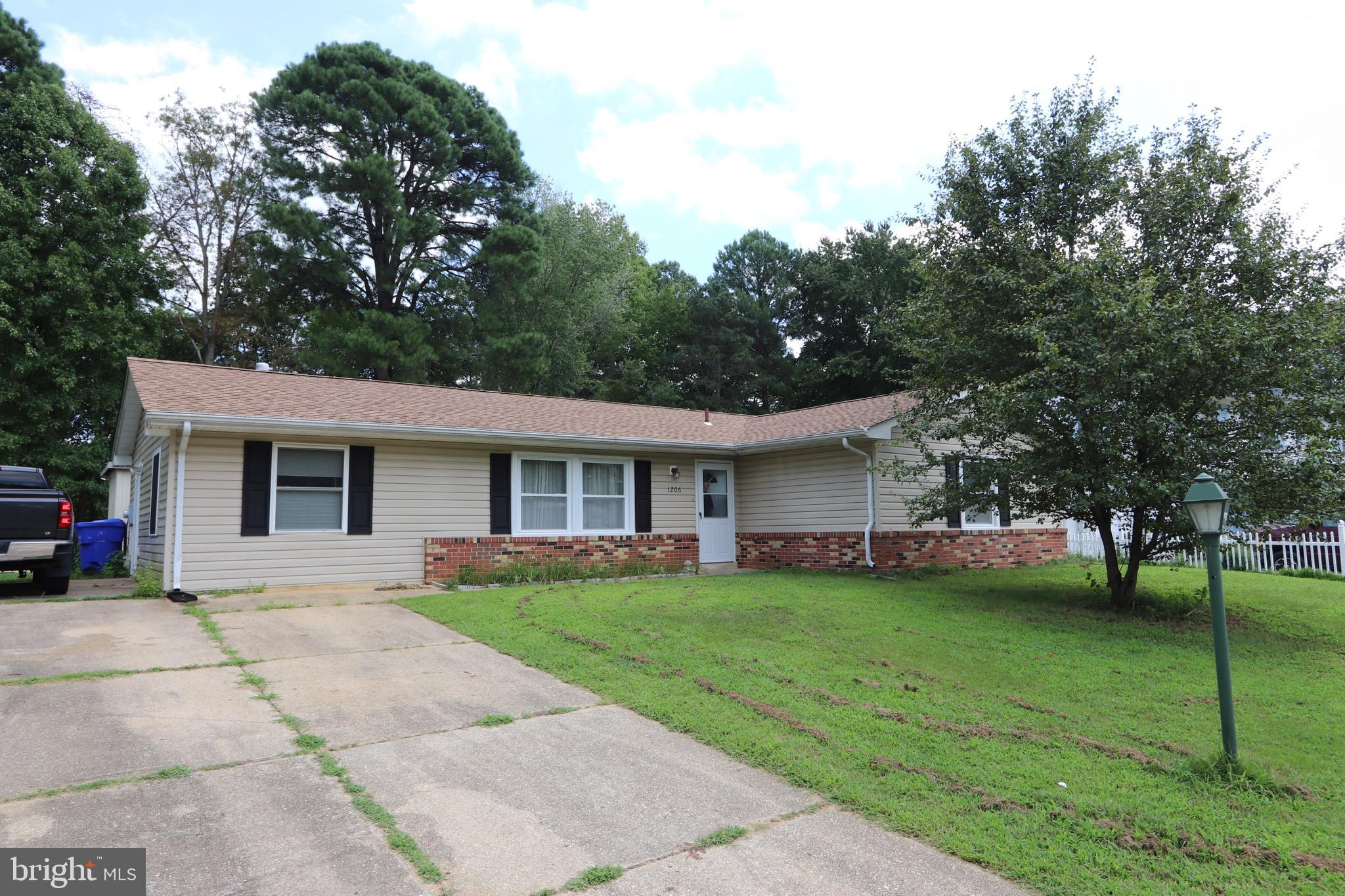 ST CHARLES - CARRINGTON - Residential