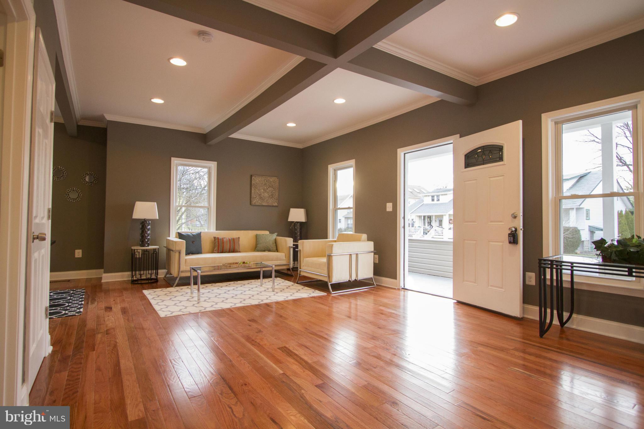 KENSINGTON - Residential