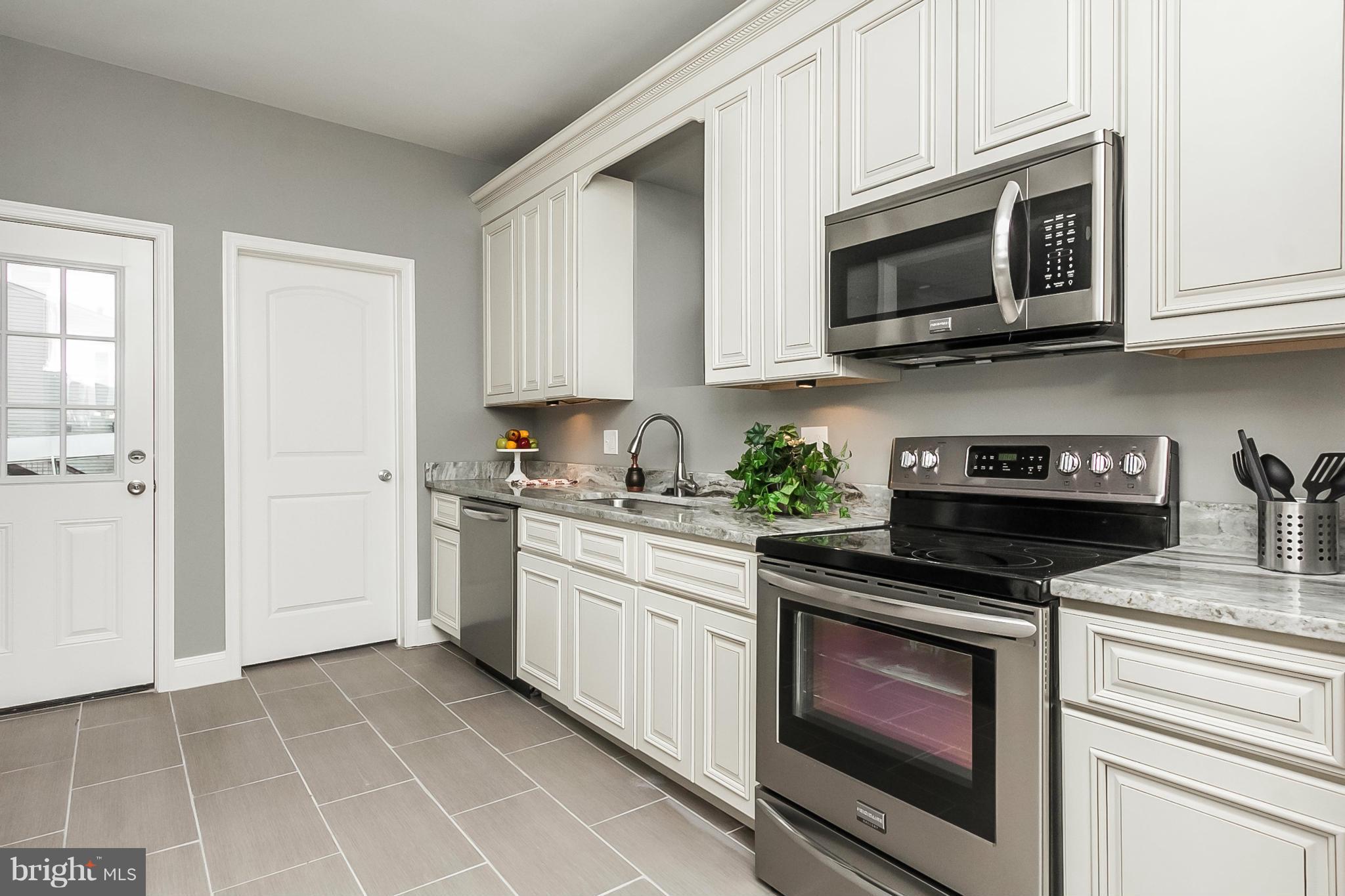 KENSINGTON - Residential