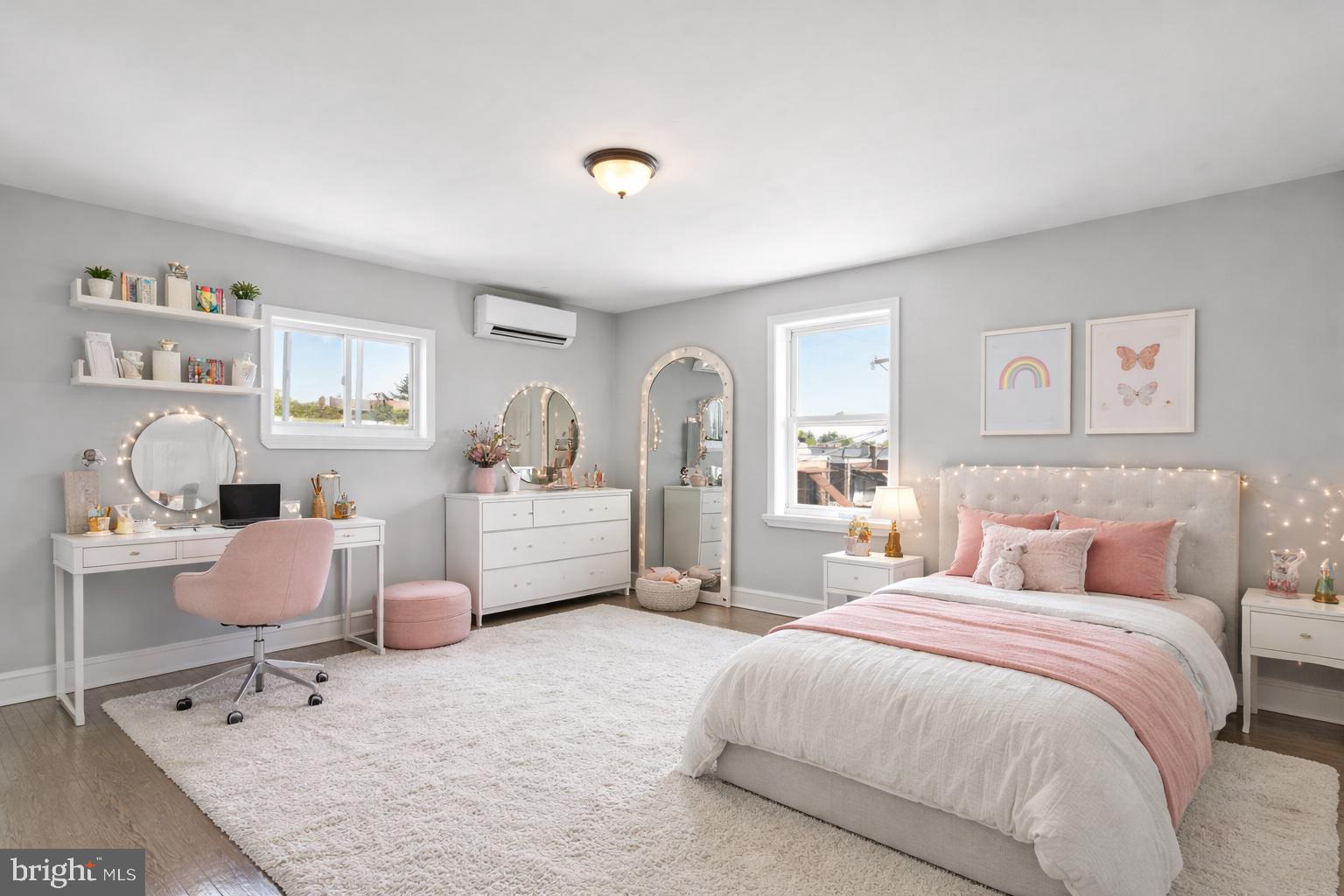 WEST OAK LANE - Residential