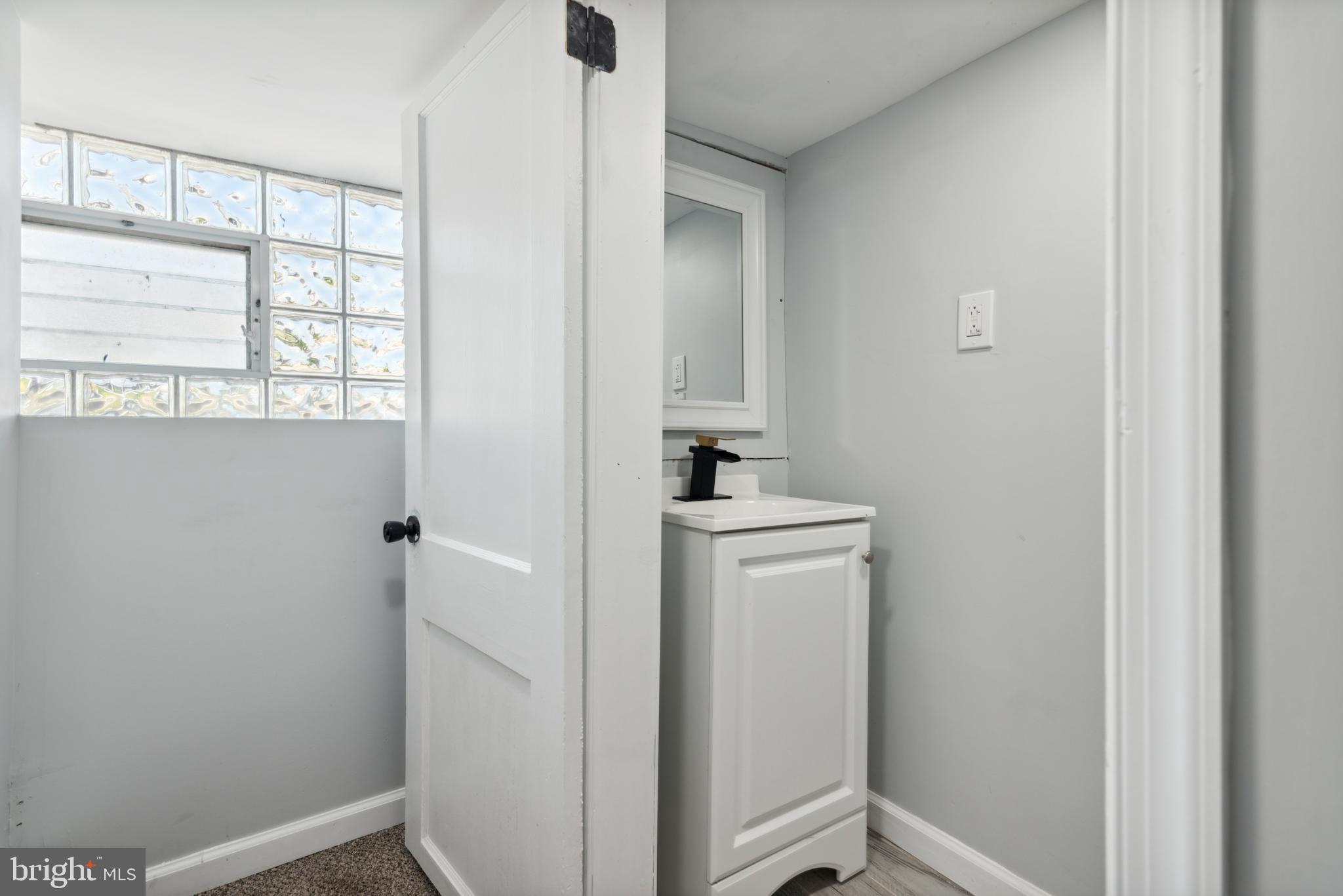 WEST OAK LANE - Residential