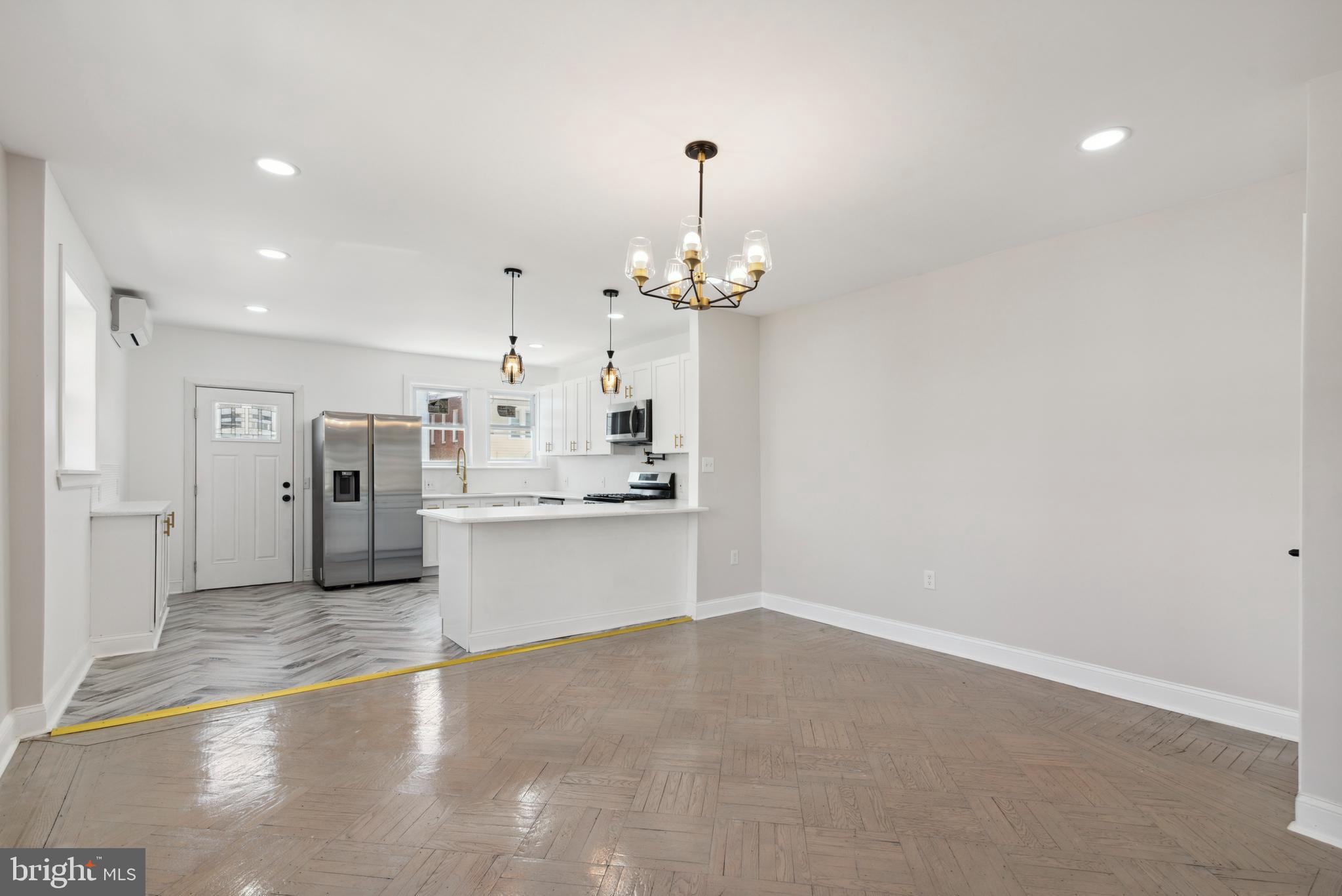 WEST OAK LANE - Residential