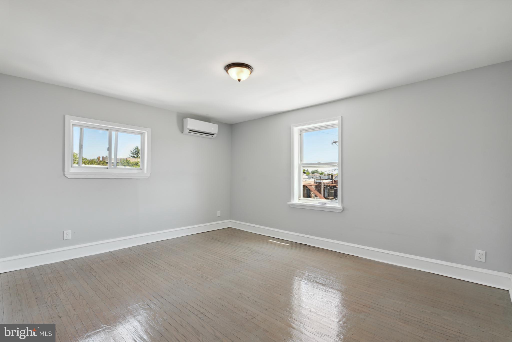 WEST OAK LANE - Residential