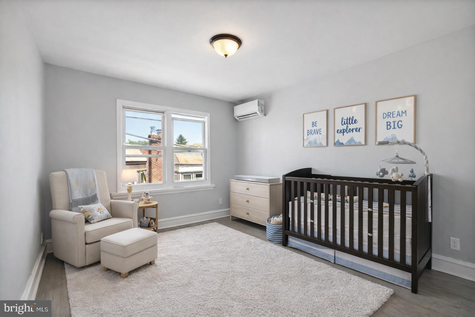 WEST OAK LANE - Residential