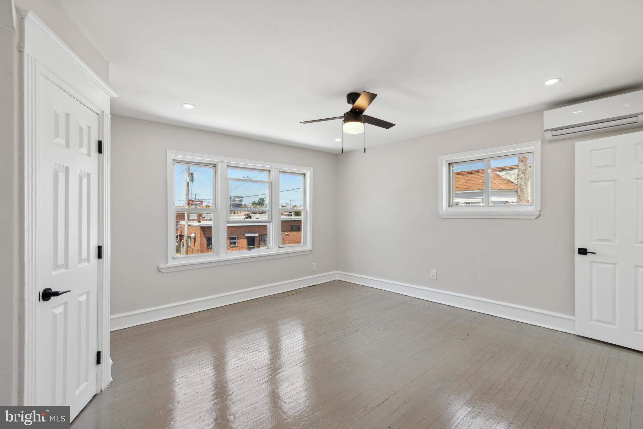 WEST OAK LANE - Residential