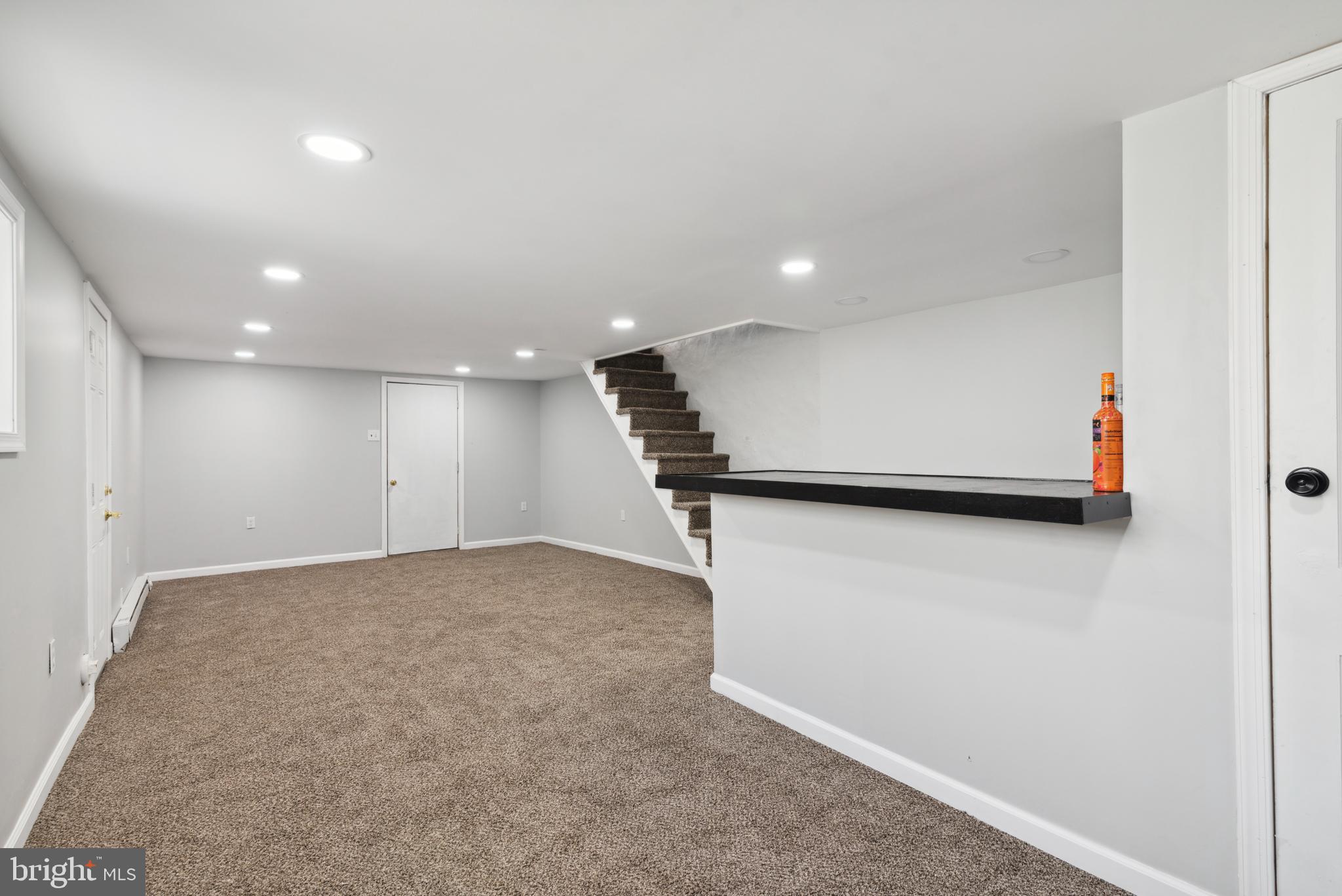 WEST OAK LANE - Residential