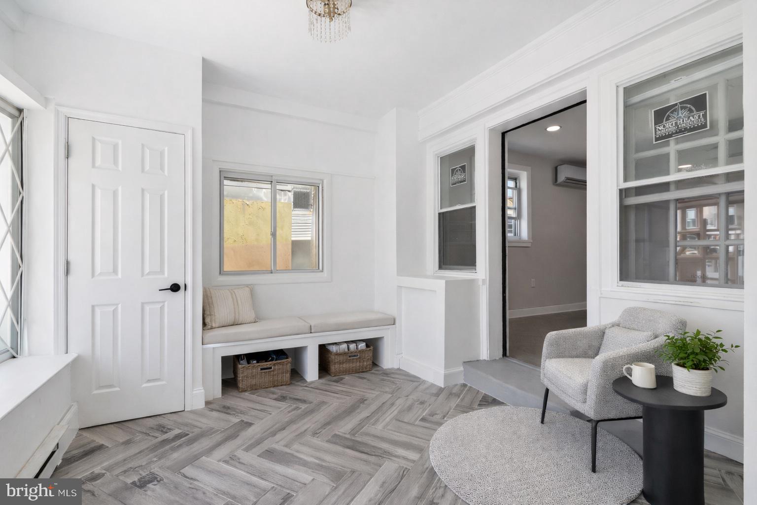 WEST OAK LANE - Residential