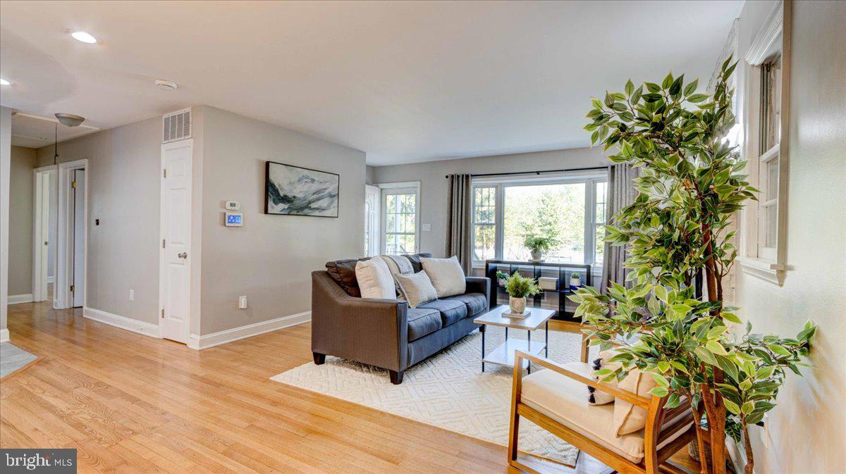 SEVERN - Residential