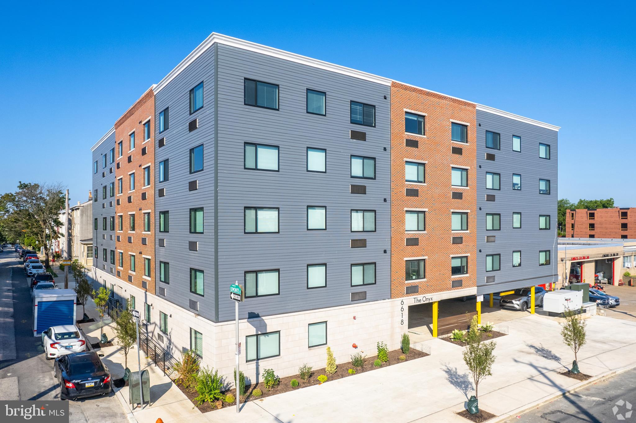 ROXBOROUGH - Residential Lease