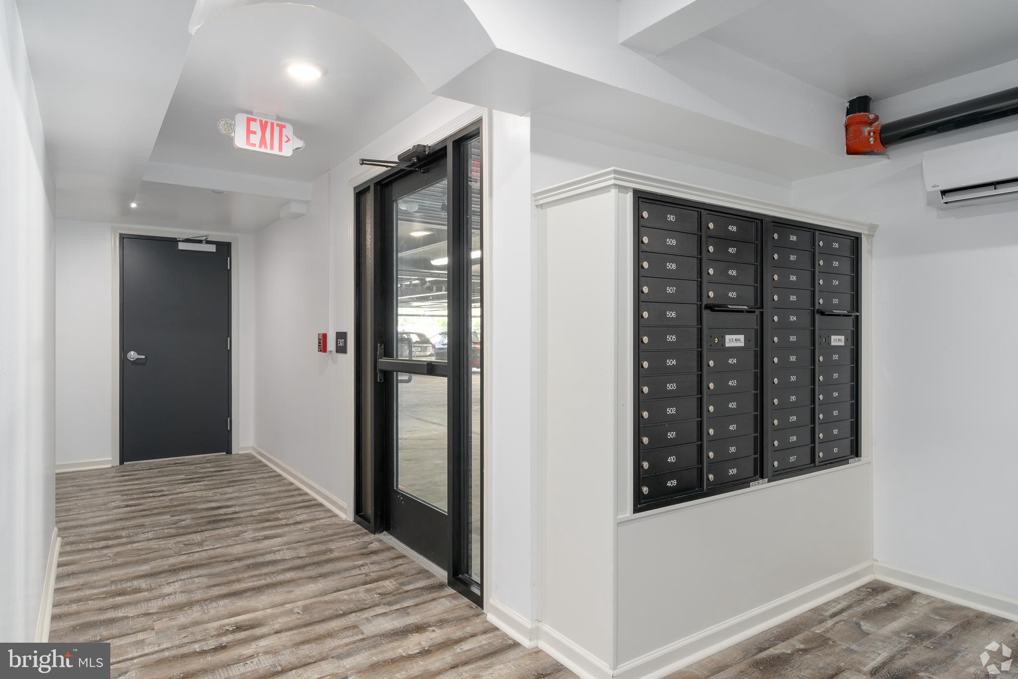 ROXBOROUGH - Residential Lease