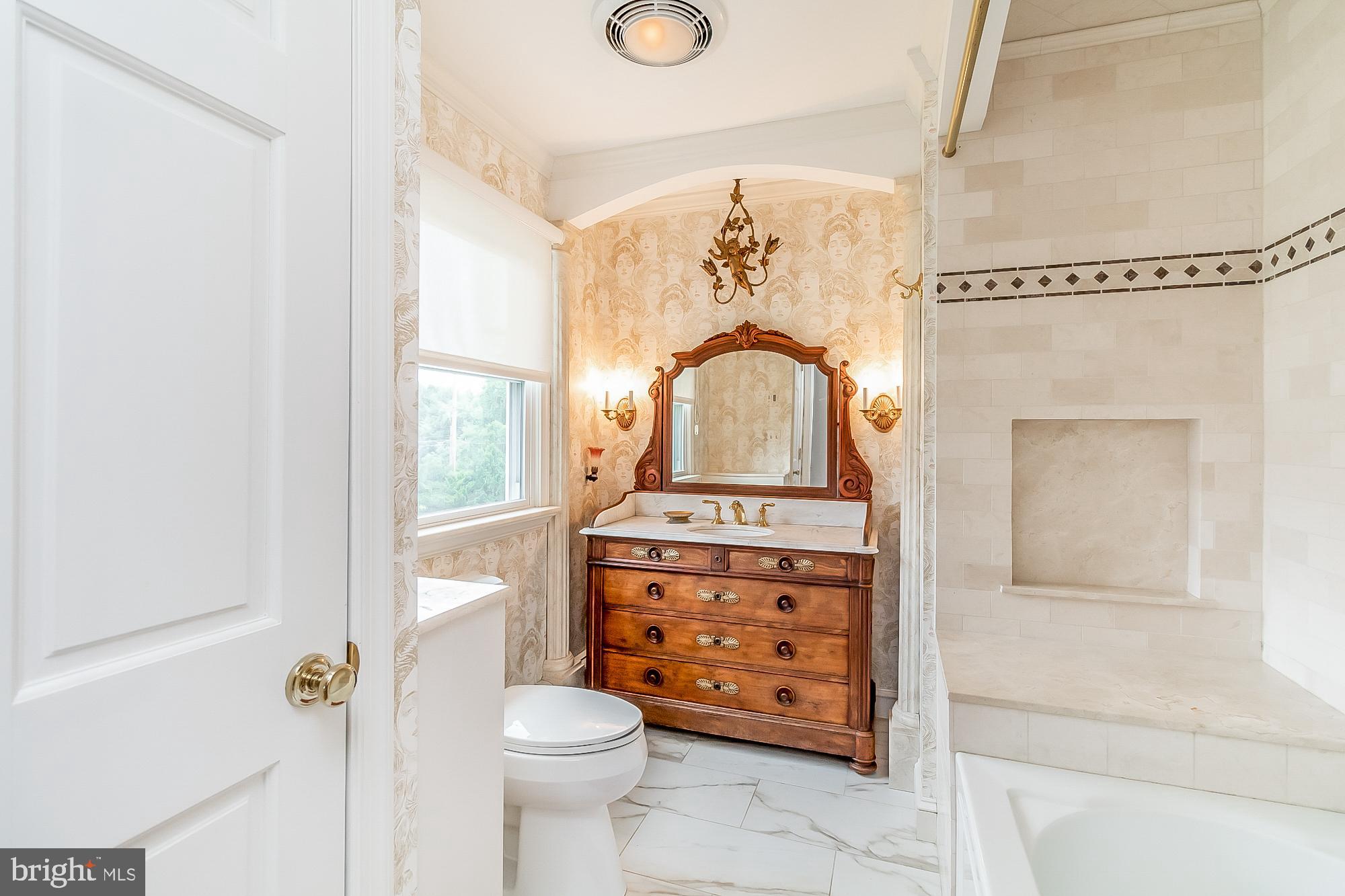 GLEN ARM - Residential Lease