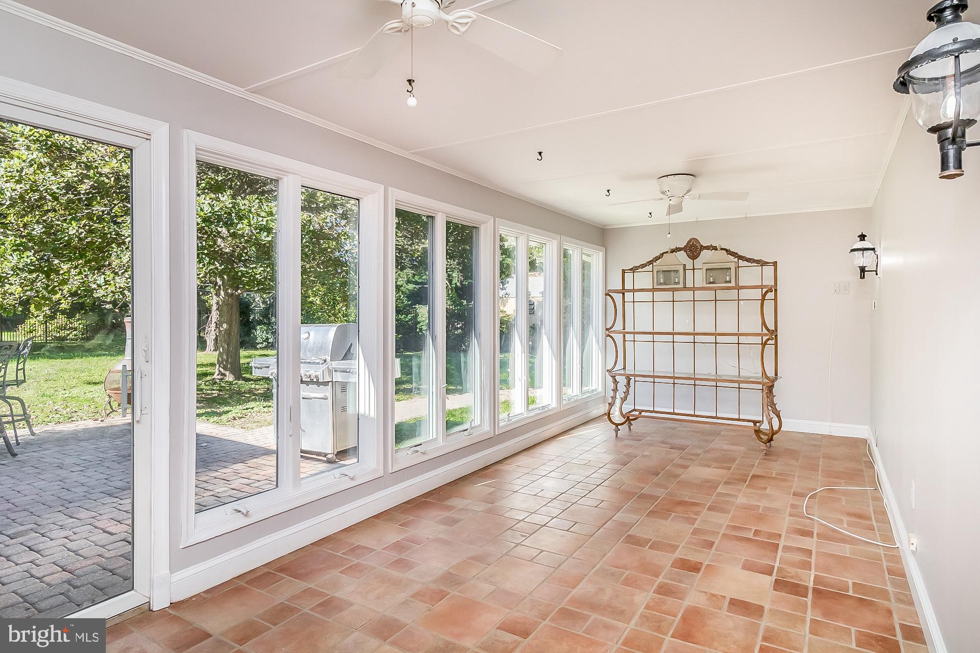 GLEN ARM - Residential Lease