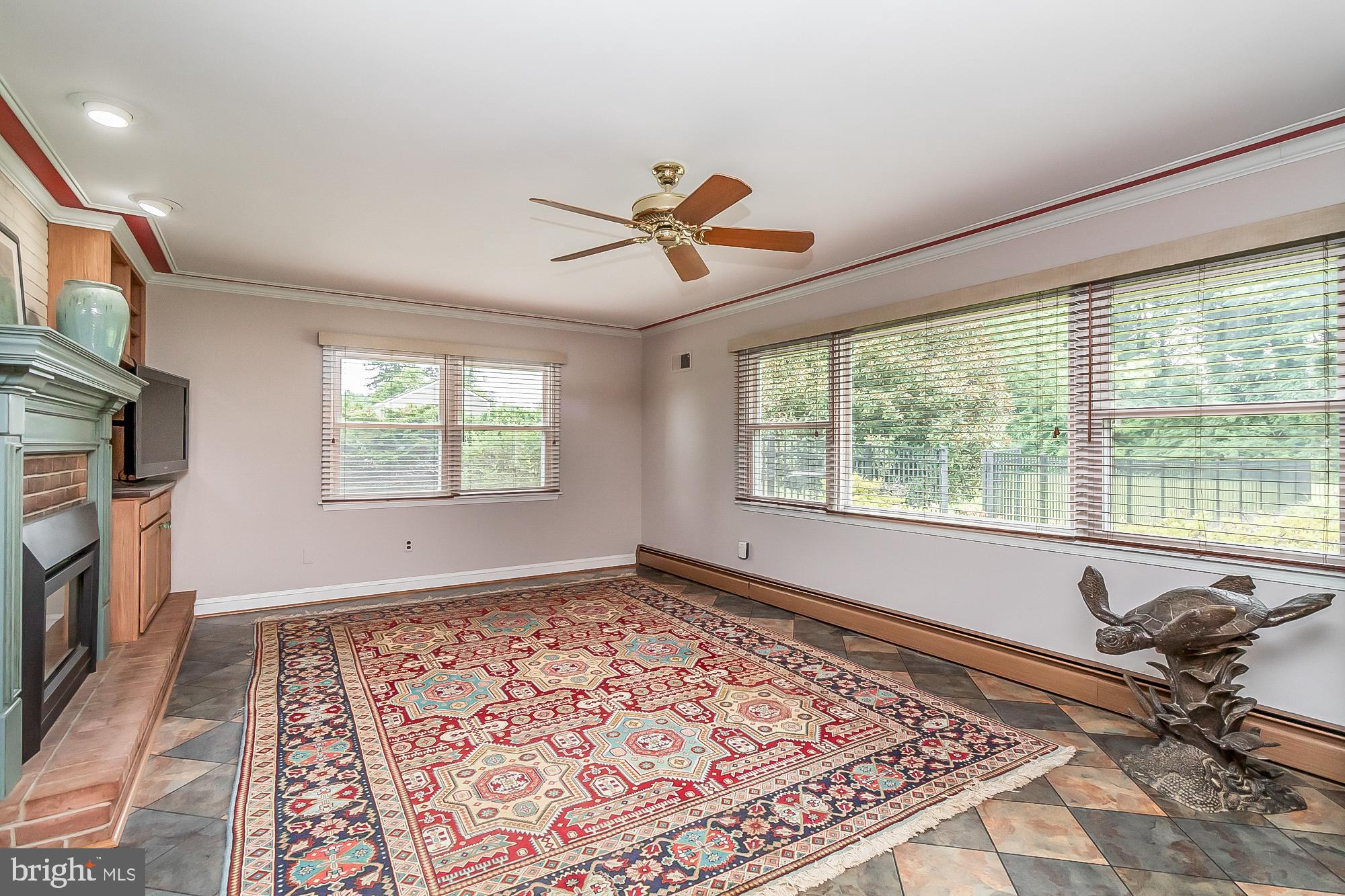 GLEN ARM - Residential Lease