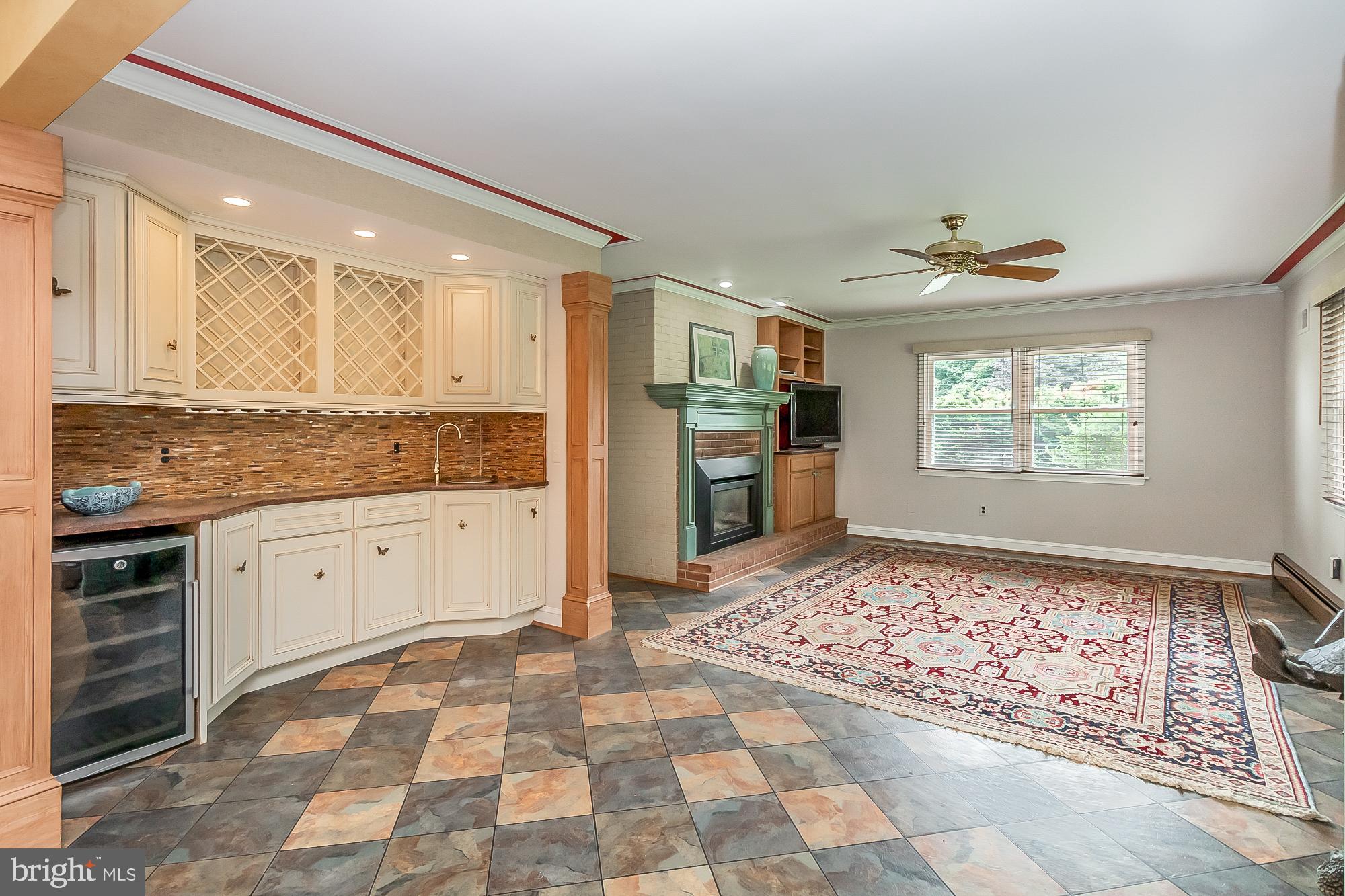 GLEN ARM - Residential Lease