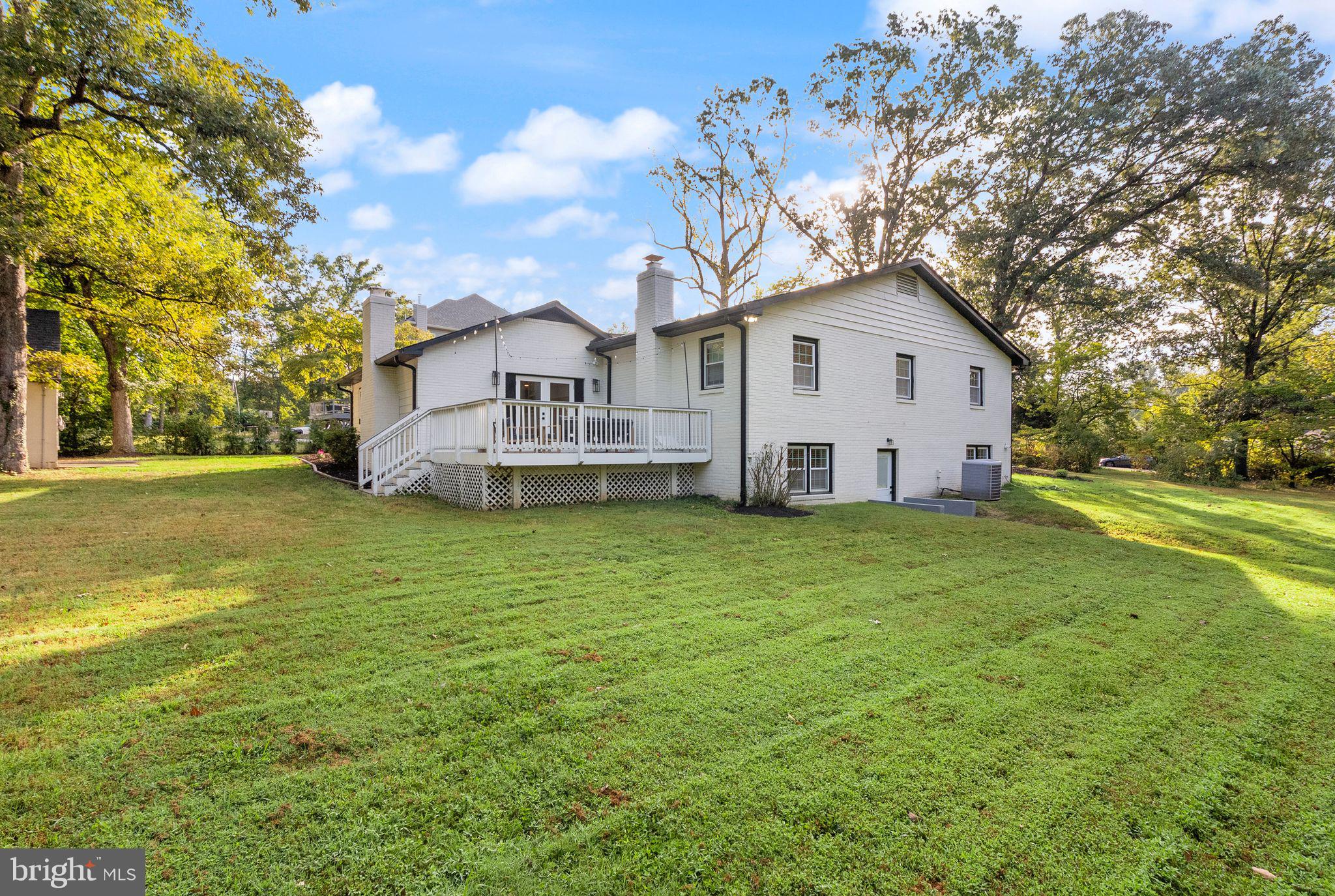 ANNANDALE ACRES - Residential