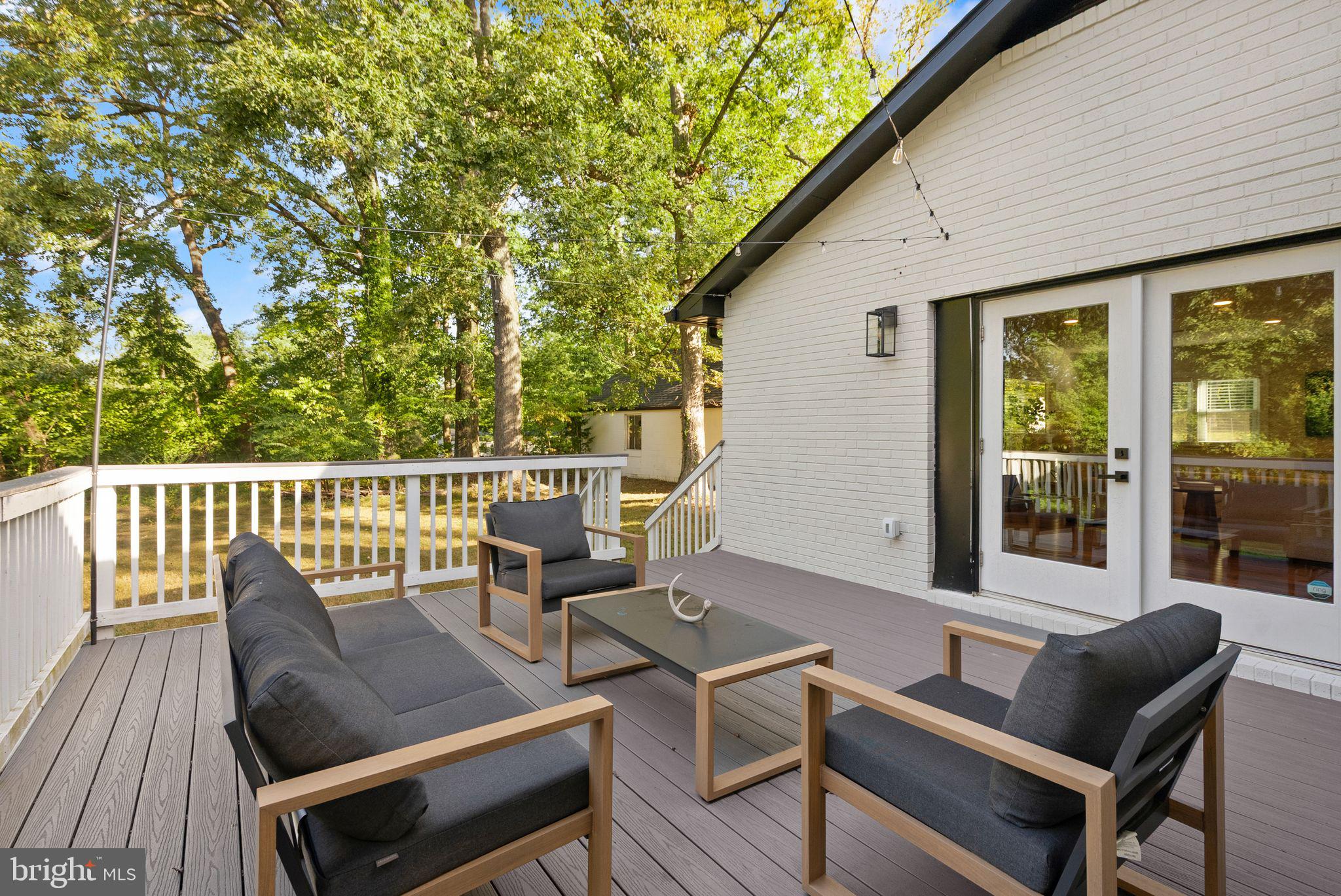 ANNANDALE ACRES - Residential