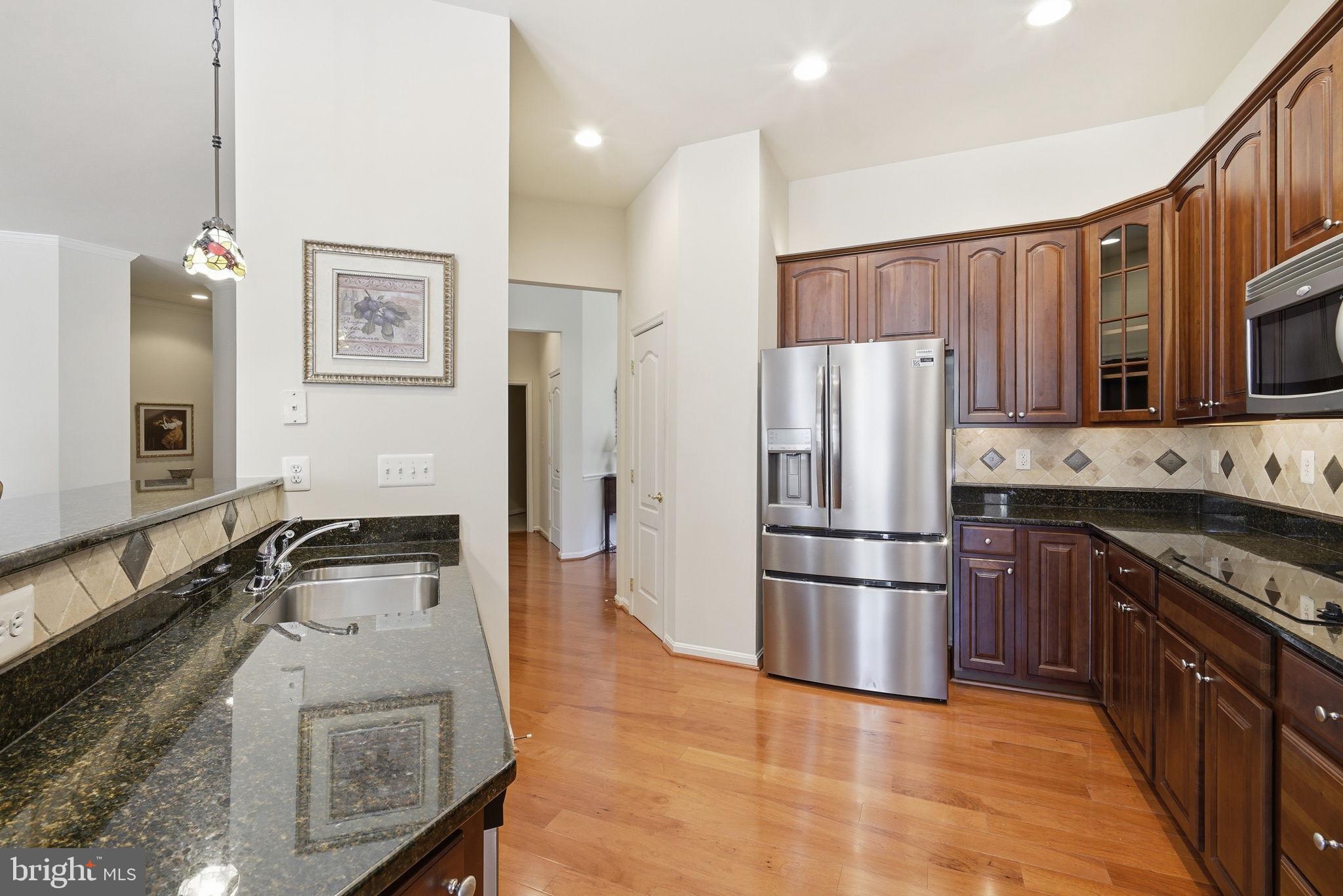 SYMPHONY VILLAGE AT CENTREVILLE - Residential