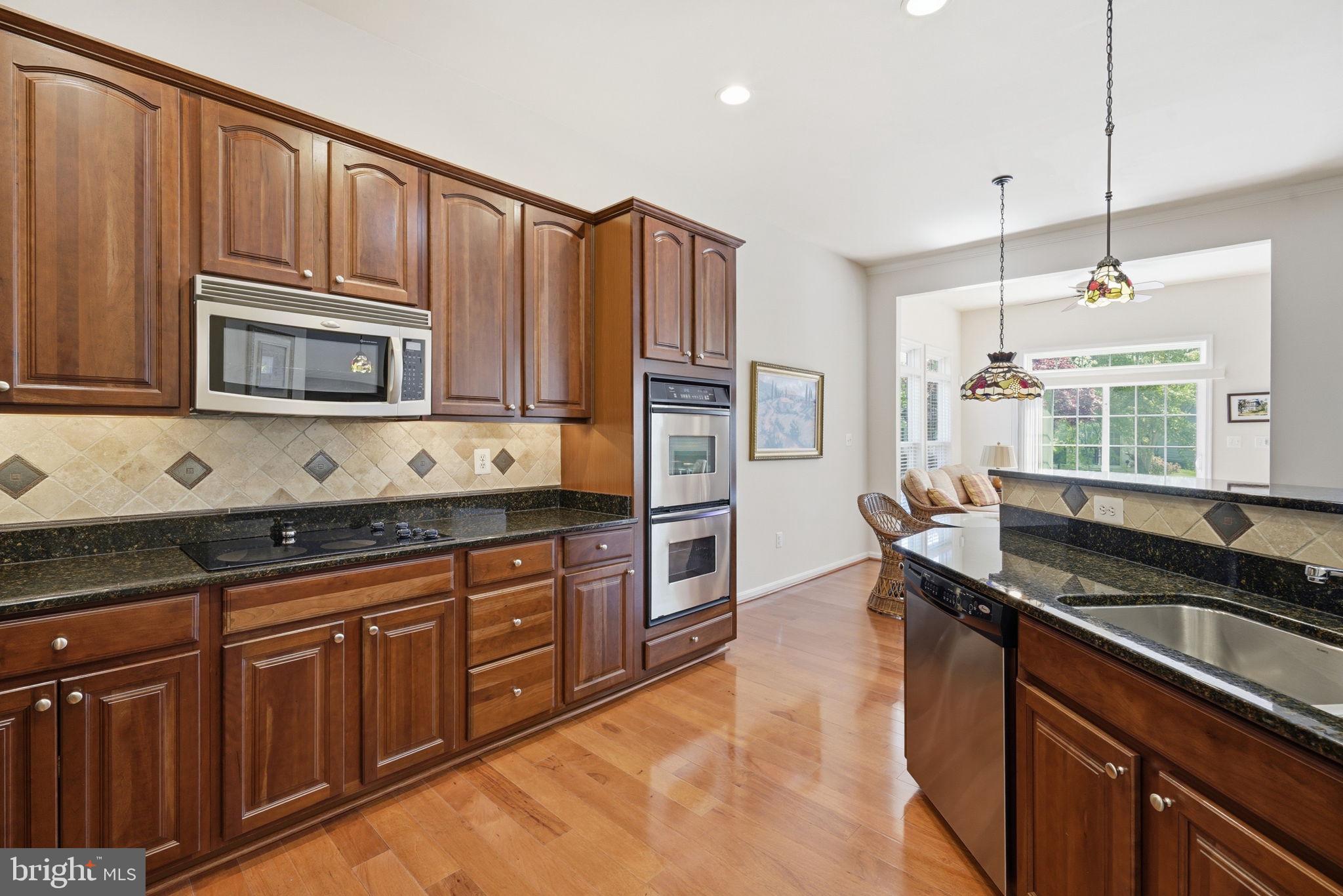 SYMPHONY VILLAGE AT CENTREVILLE - Residential