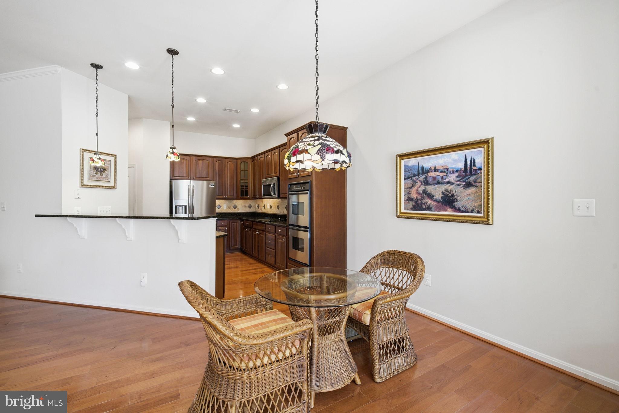SYMPHONY VILLAGE AT CENTREVILLE - Residential