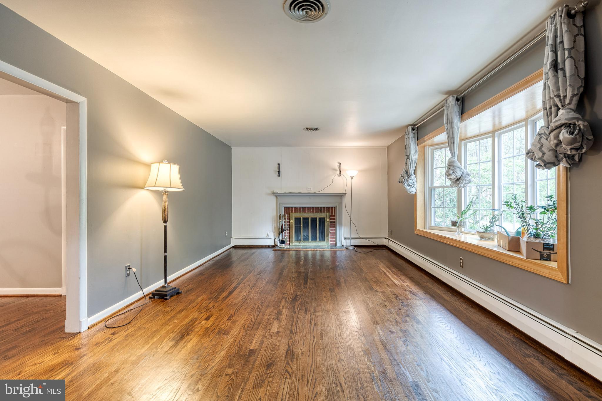 1022 ROXLEIGH ROAD