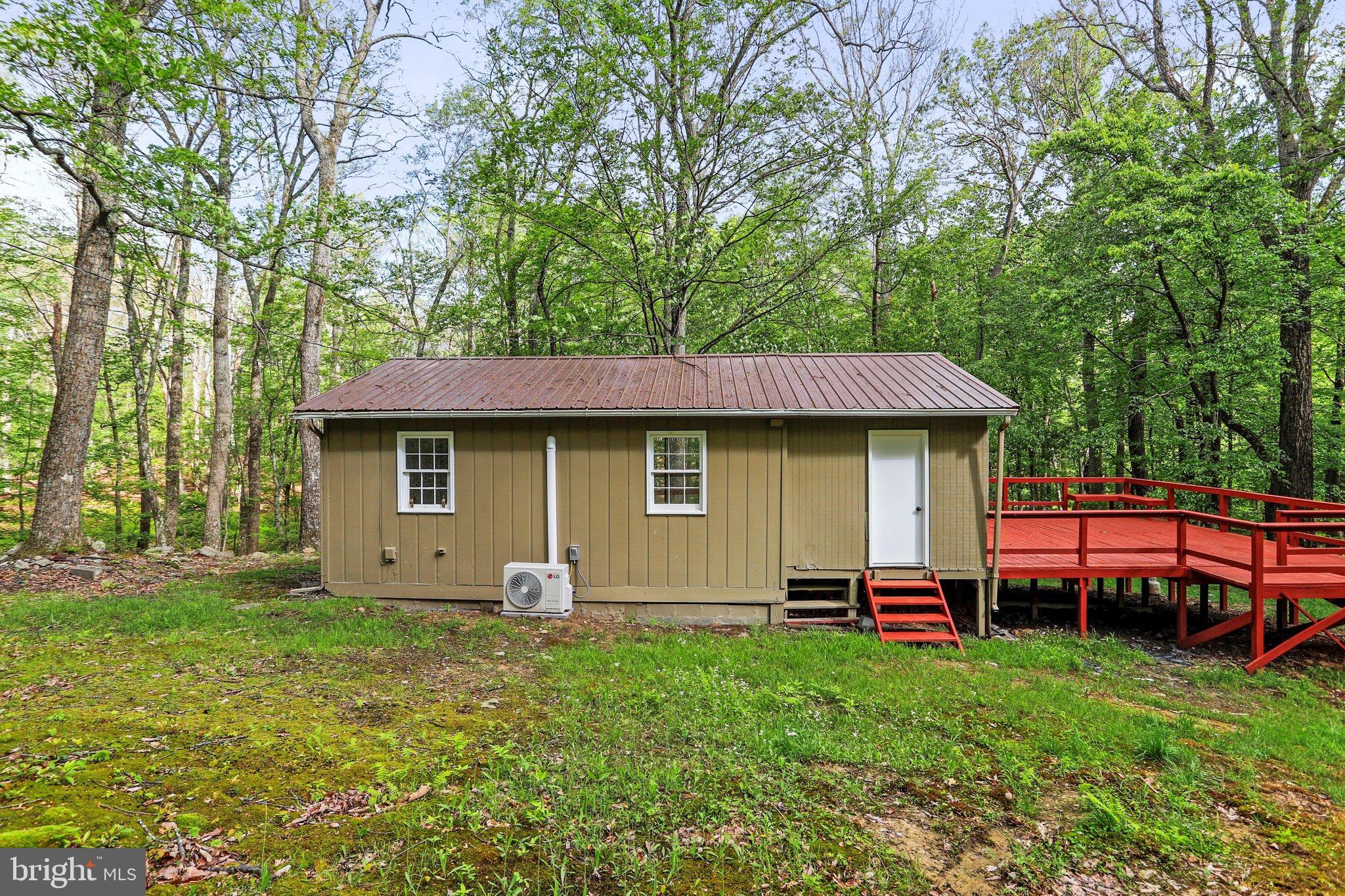 153 BEAR TRACK ROAD